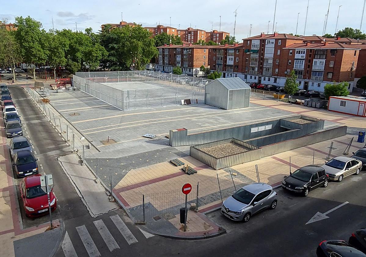 Panorámica de la plazoleta remodelada al borde de la calle Amor de Dios.
