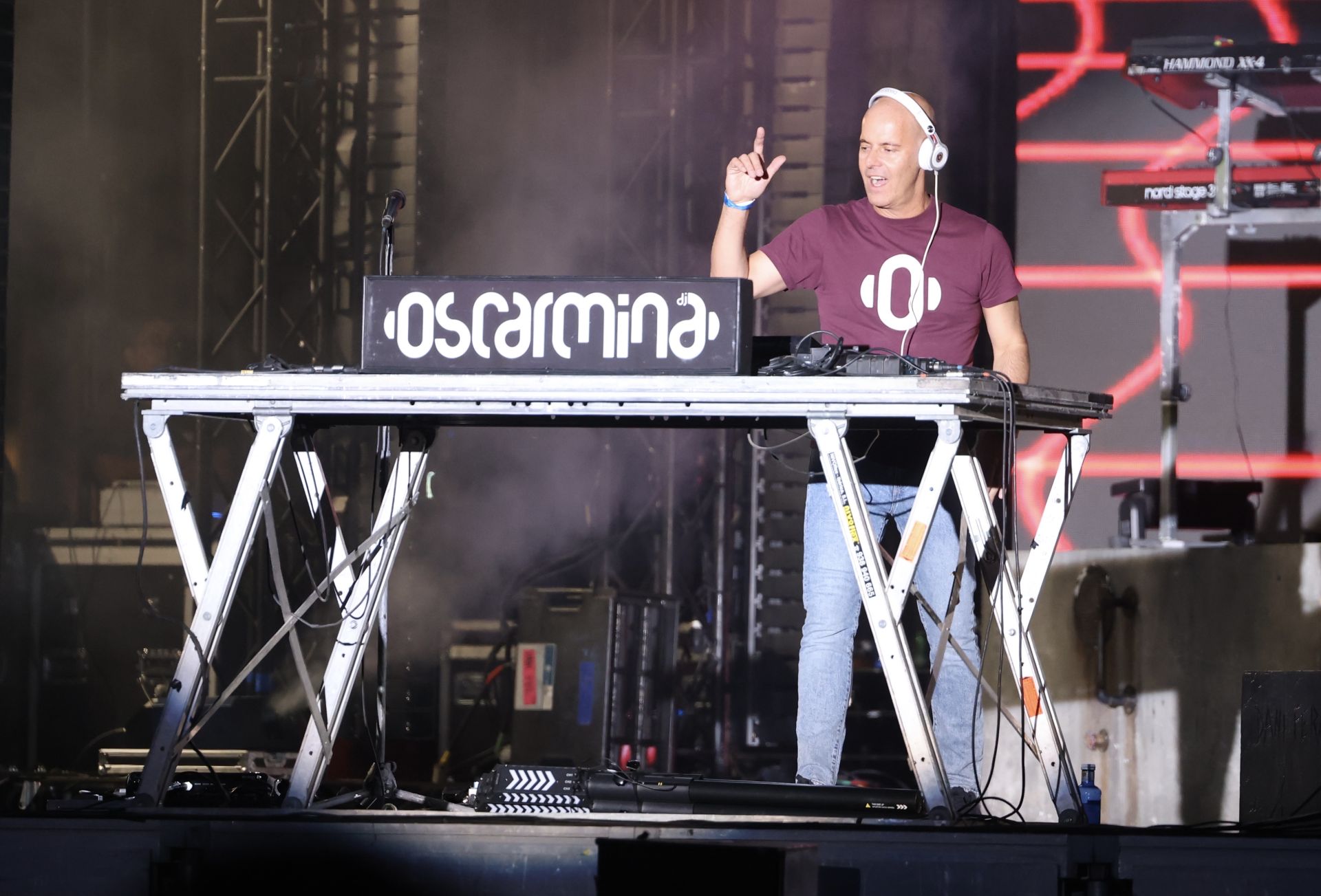 El Dj Oscarmina, telonero de Dani Fernández, en imágenes