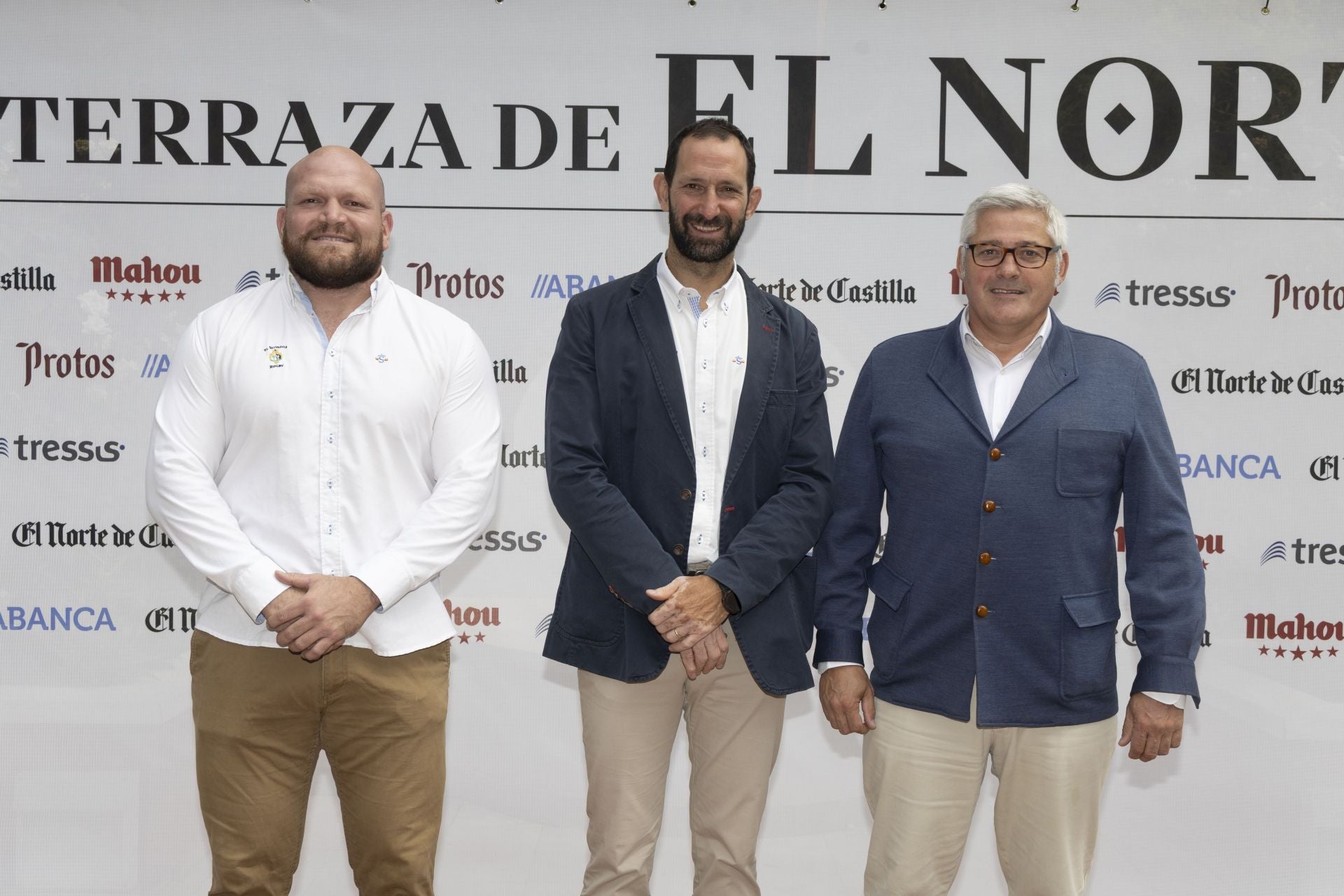 Andrés Alvarado y Fernando Suárez, de El Salvador Rugby, y Fernando Zamácola, de Fundación Miguel Delibes.