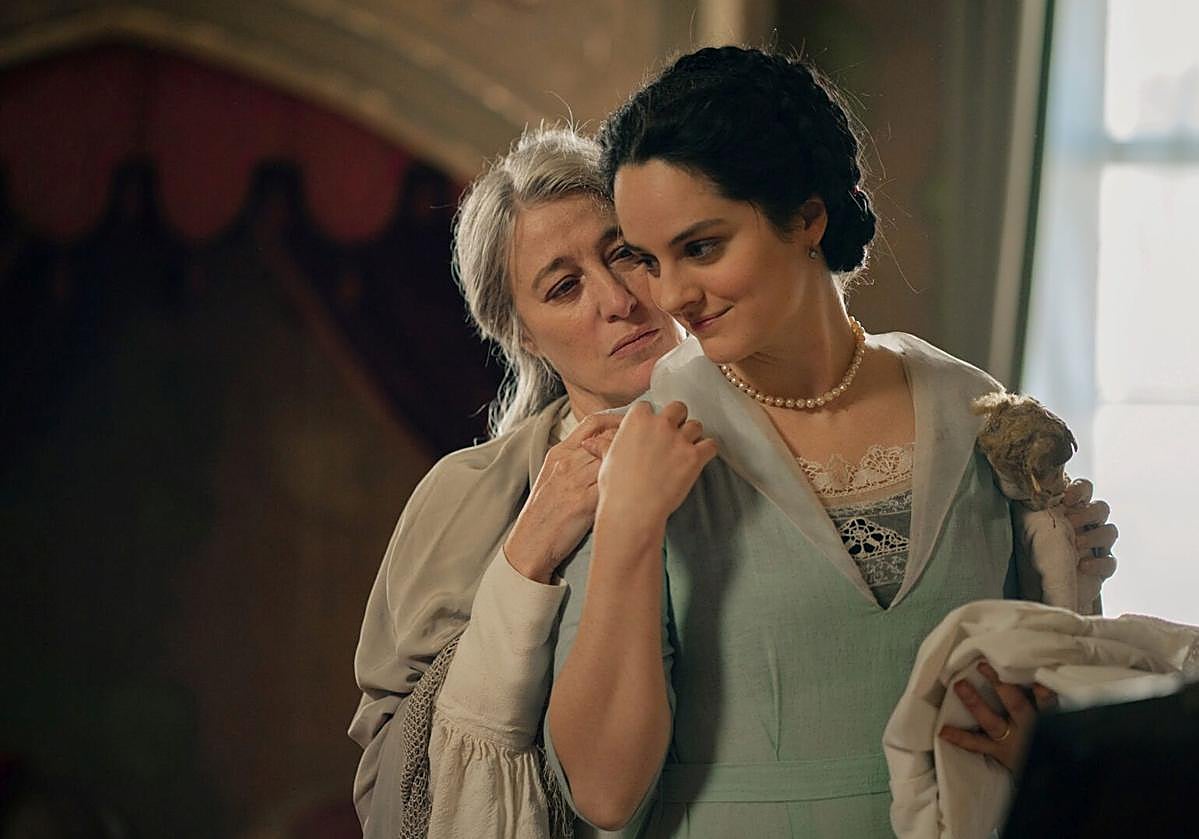 Imagen principal - Escenas de 'Duse', 'Yes' y Josh O'Connor en 'The Mastermind'.