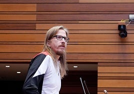 El secretario de Organización de Podemos a nivel nacional, Pablo Fernández, este miércoles en las Cortes de Castilla y León.