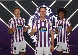 Lachuer, Canós y Federico posan en su presentación