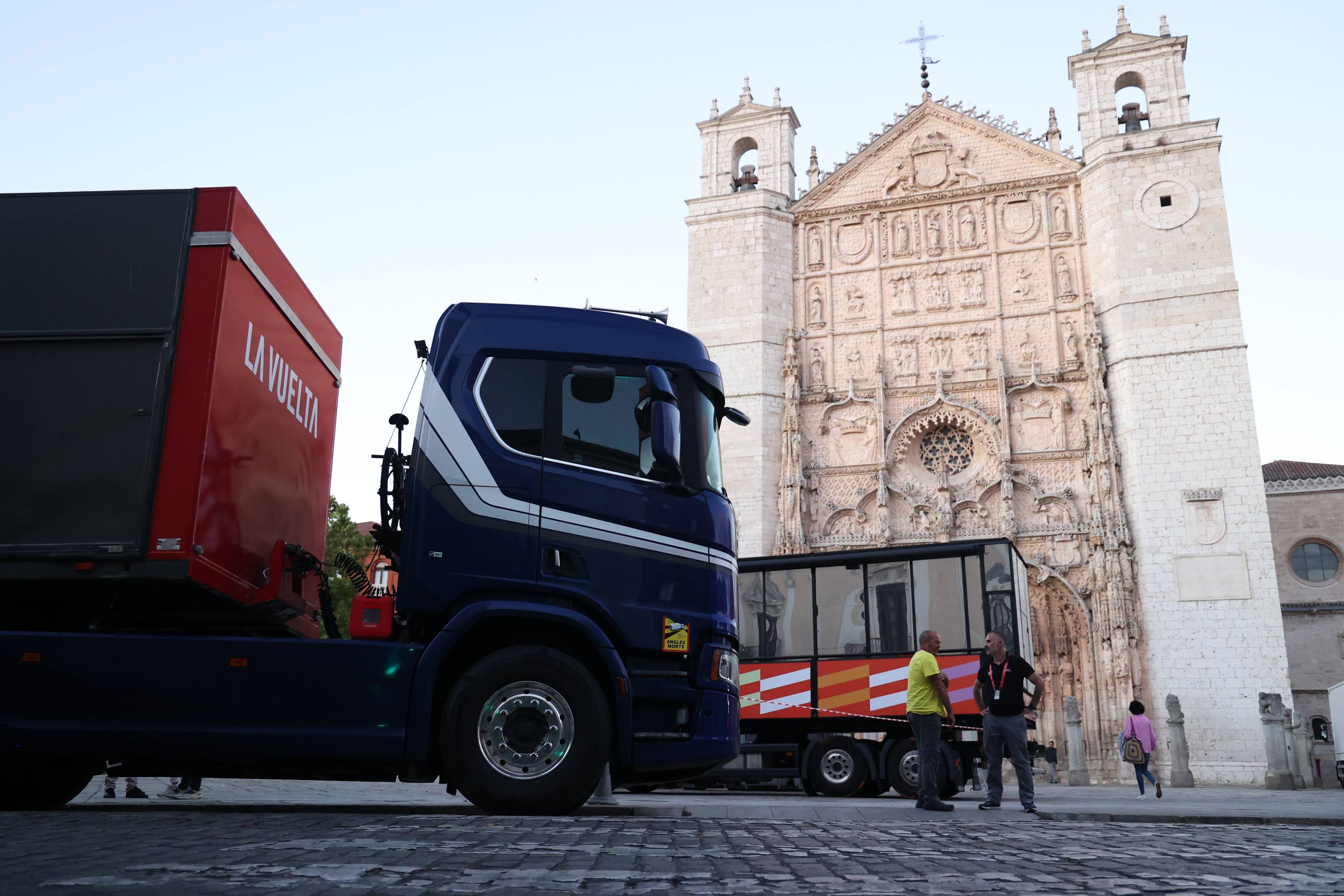 Los preparativos de La Vuelta en Valladolid, en imágenes