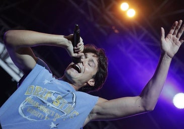 Gon Abril llena de estribillos pegadizos las fiestas de Valladolid