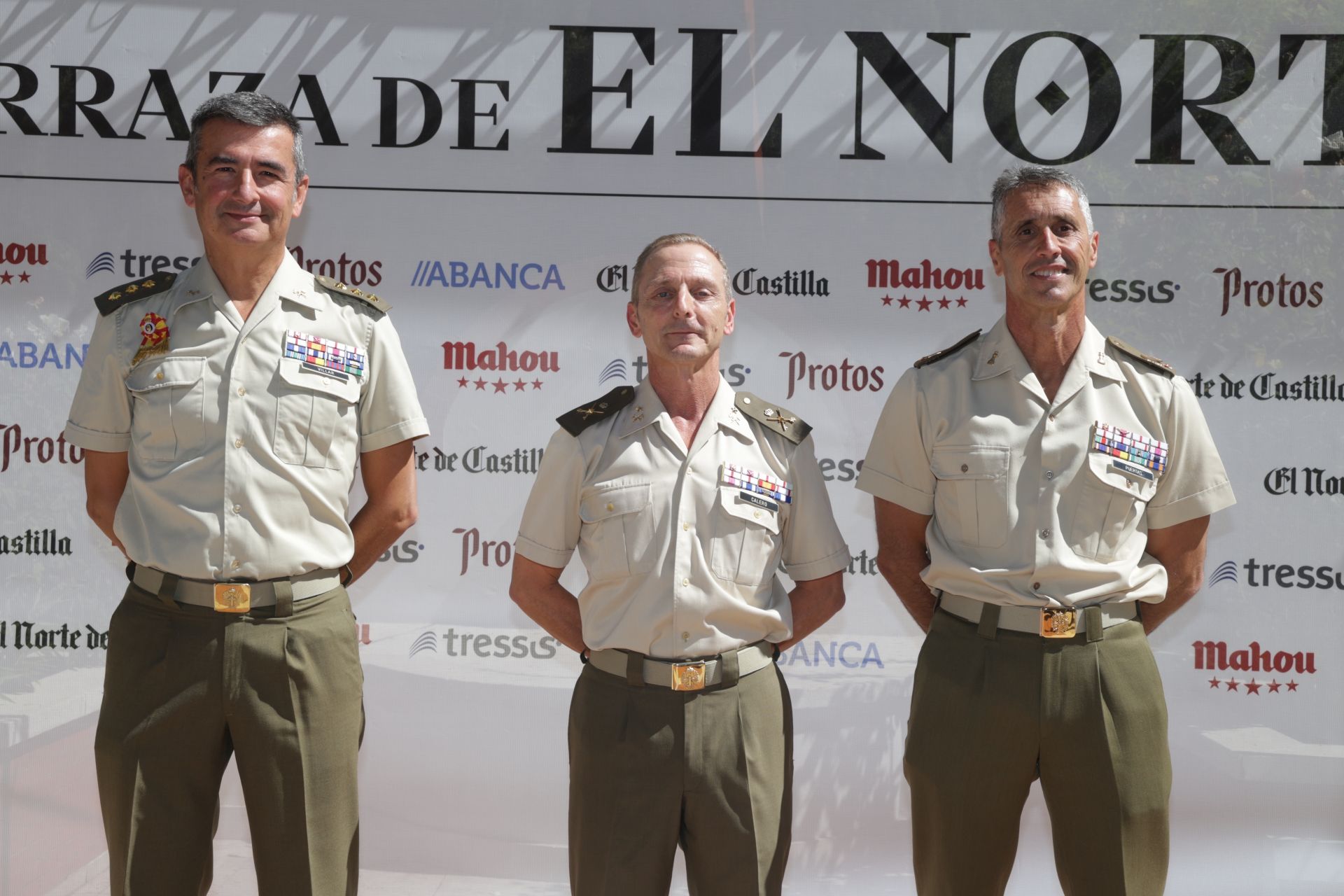 Coronel Villar, director de la Academia de Caballería, general Calero, jefe de Subinspección, y suboficial Mayor Puertas, de la Jefatura de Subinspección.