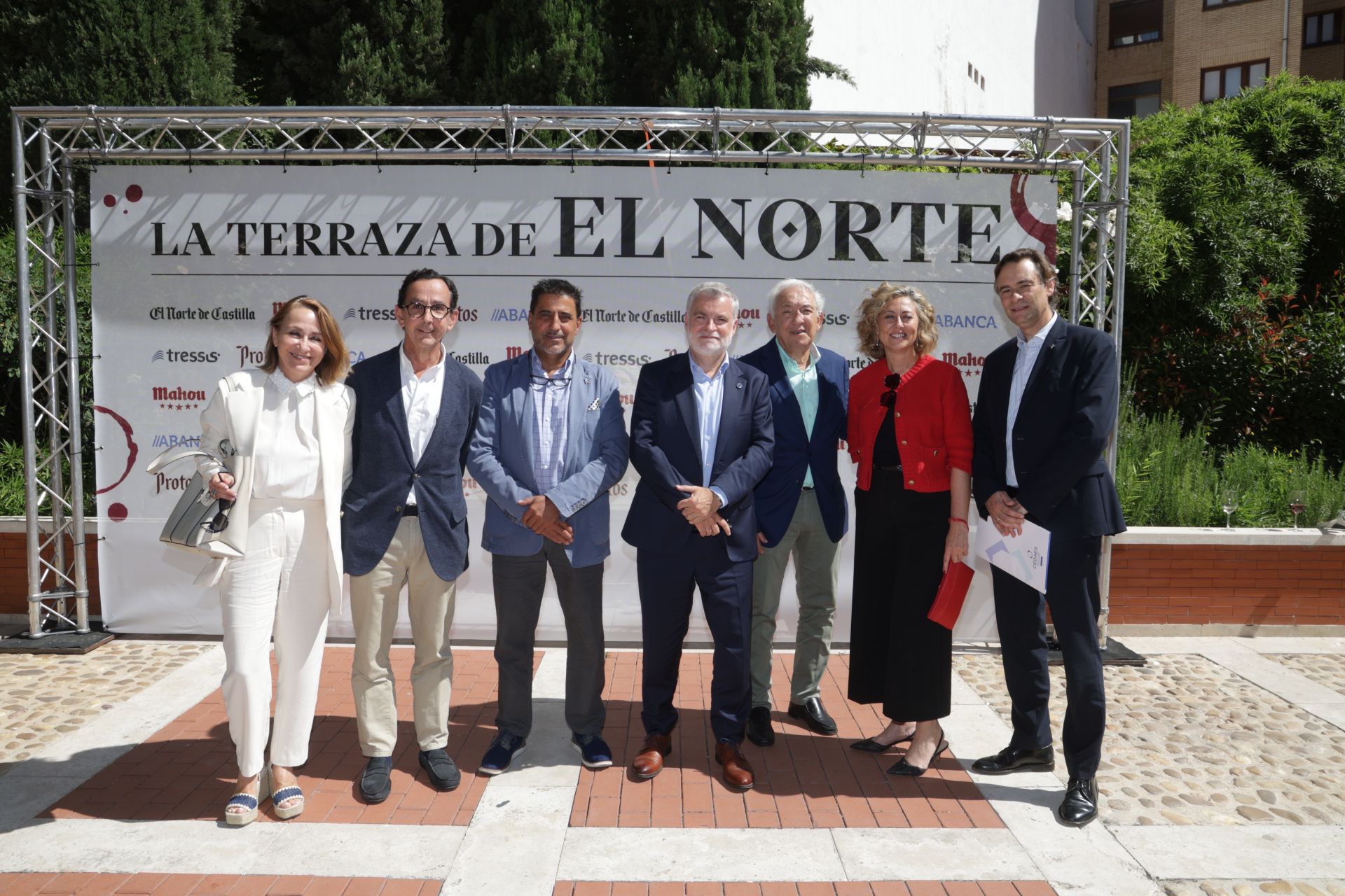 Rocío Marcos, Jorge Valentín, Ángel Taranilla, Pablo García-Vigón, Antonio Rodríguez, Arancha Herrero e Ignacio González, de CEDAES.