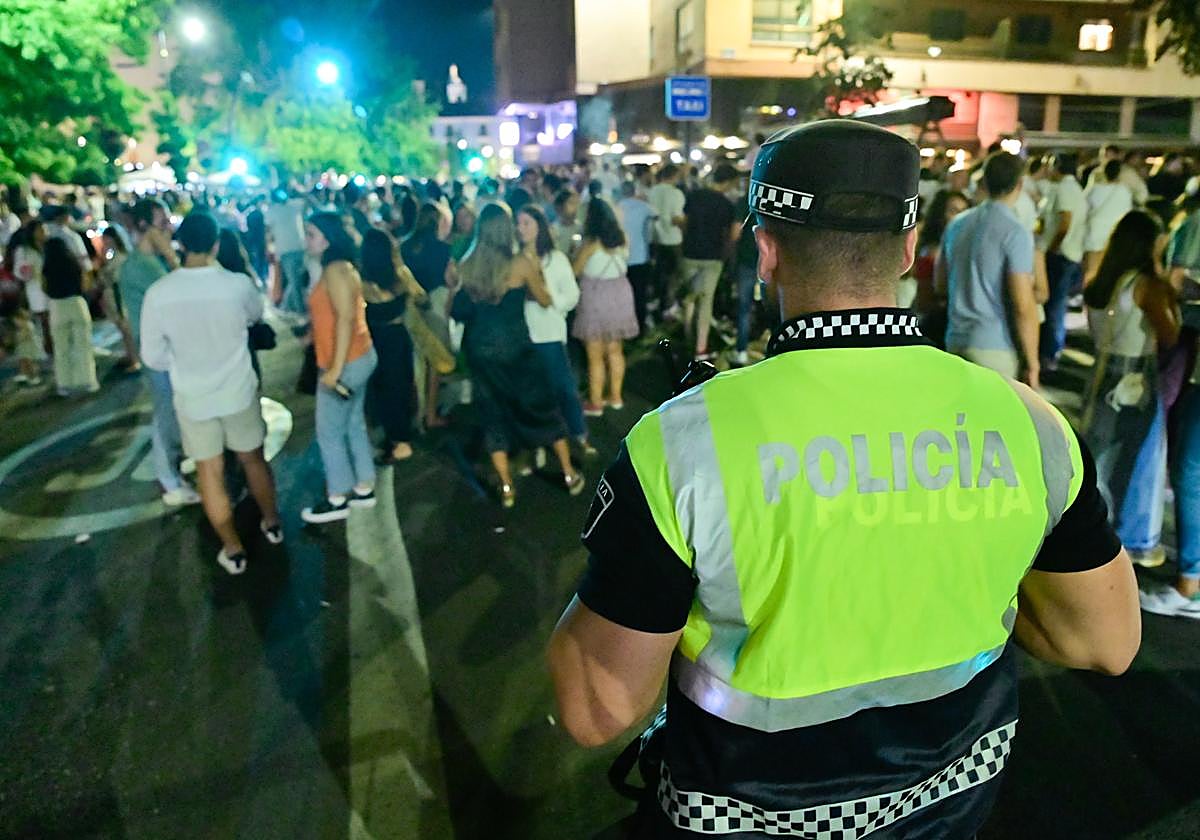 Detenido por agredir a un vigilante en las ferias e intentar pegar a un policía
