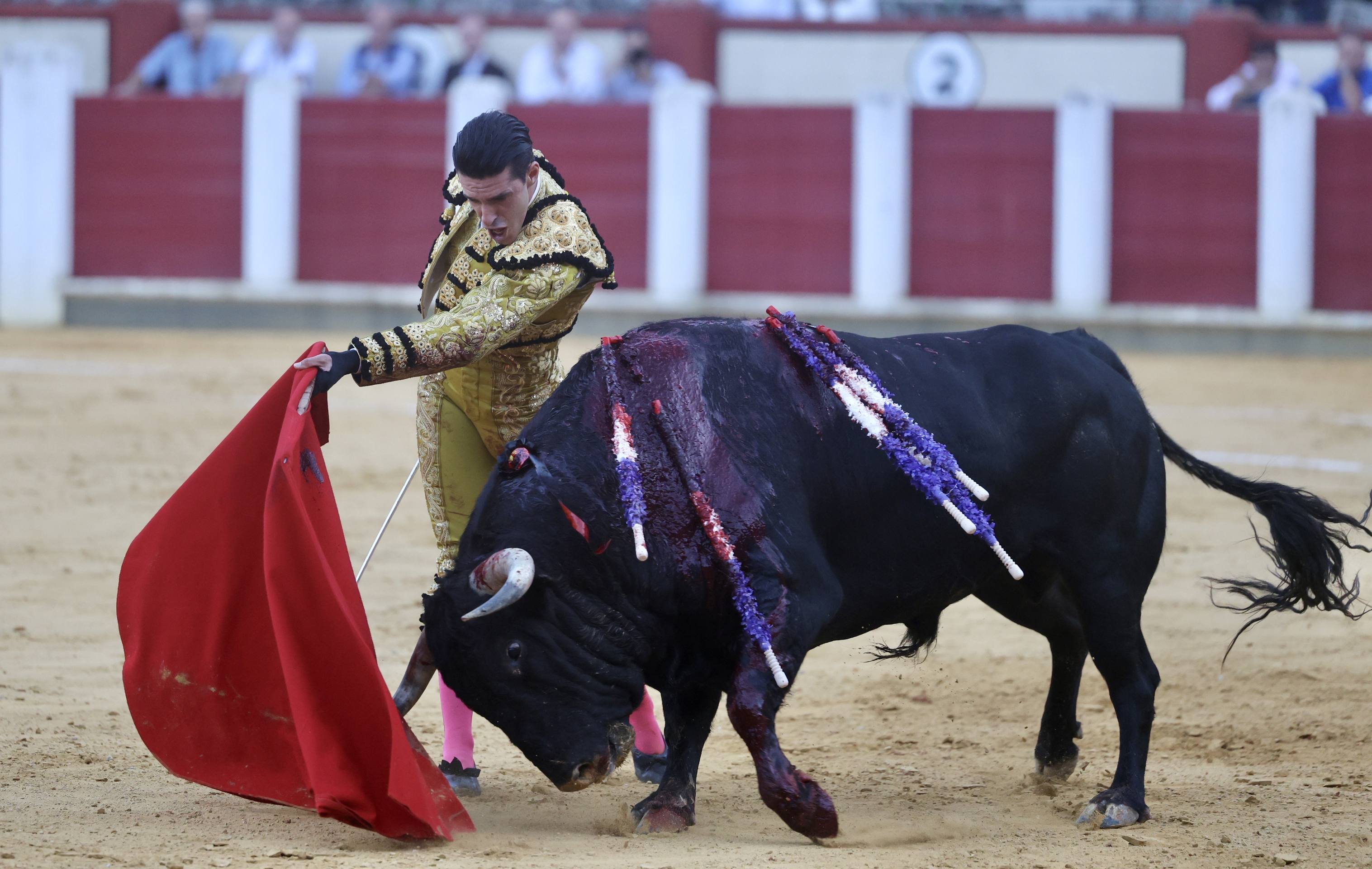 El mano a mano de Talavante y Emilio de Justo, en imágenes