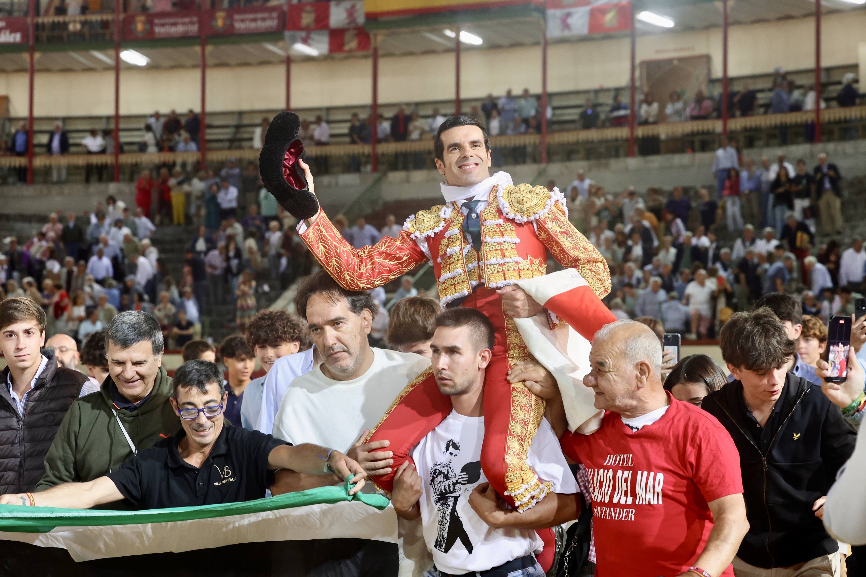 El mano a mano de Talavante y Emilio de Justo, en imágenes