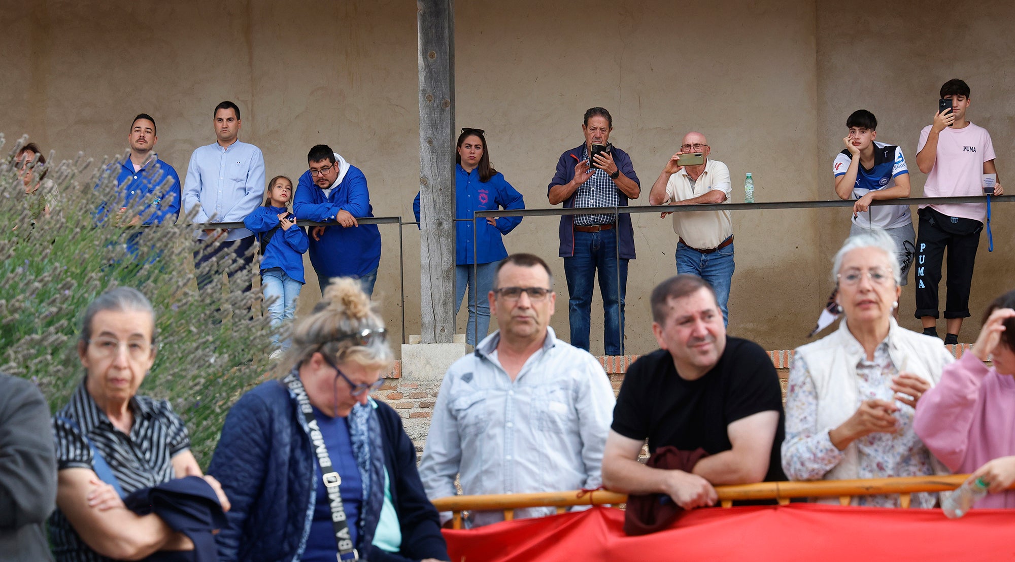 Cisneros homenajea a la bandera