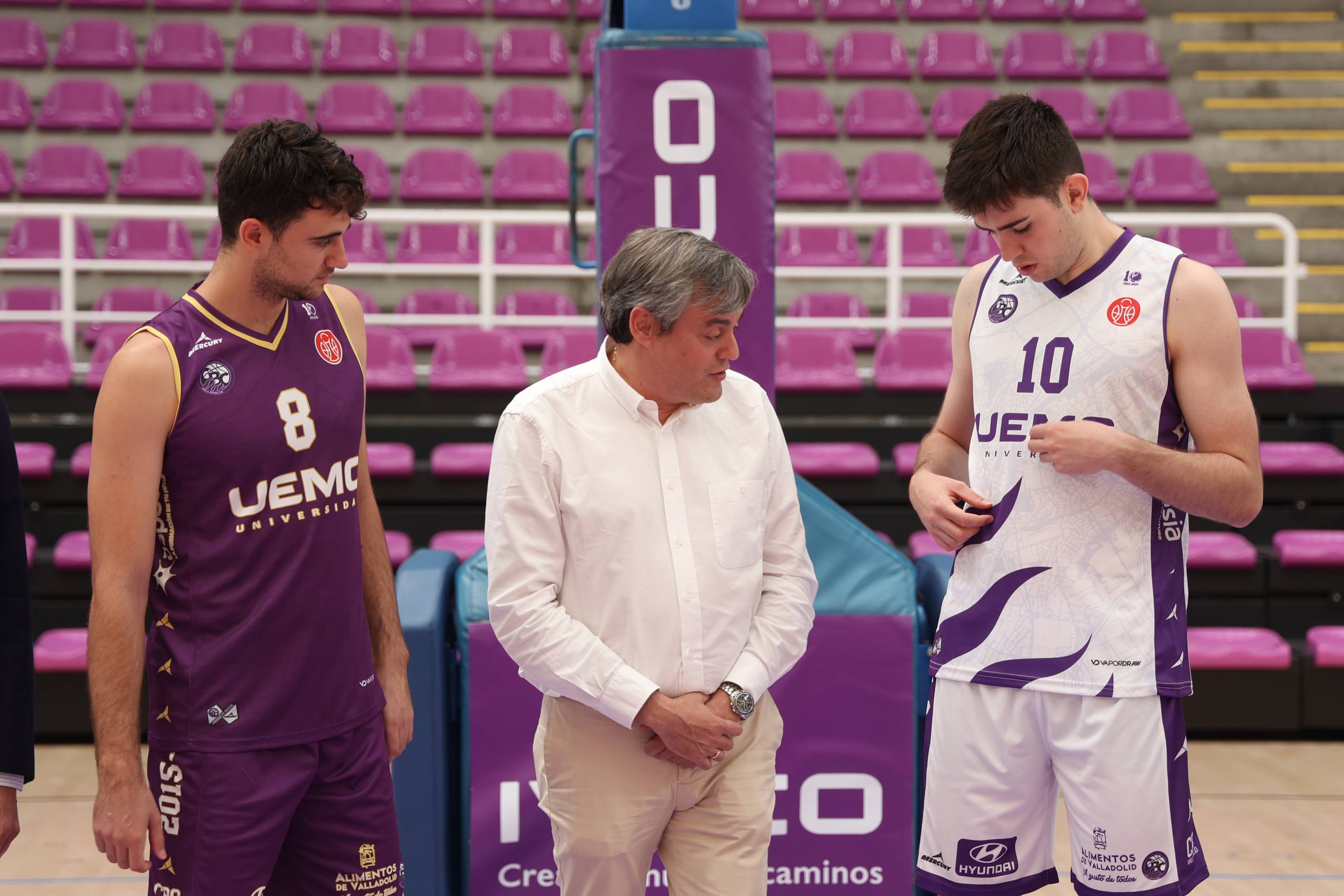 Las nuevas camisetas del CBC Valladolid, en imágenes