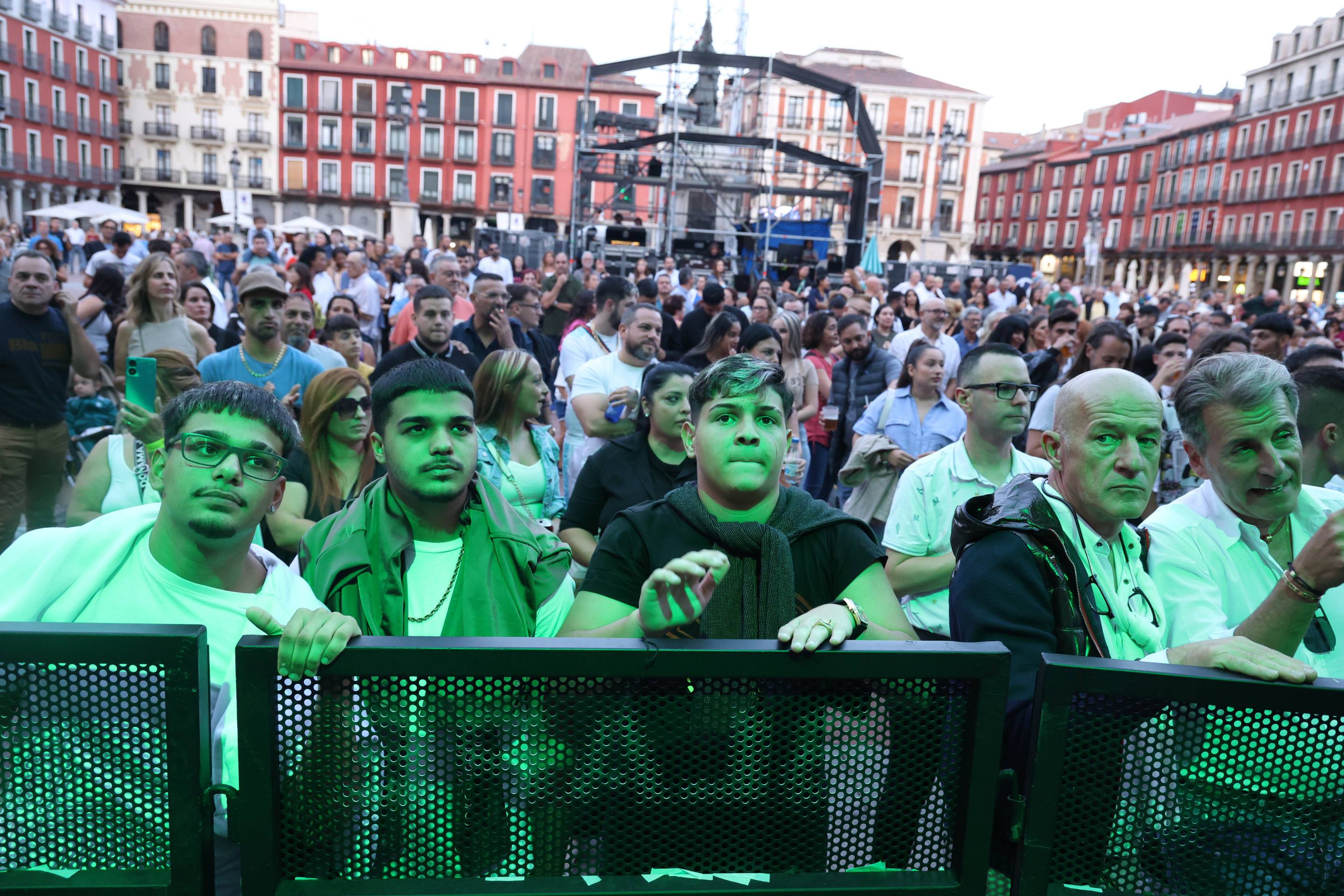 Las imágenes del concierto de D&#039;Alma en la Plaza Mayor