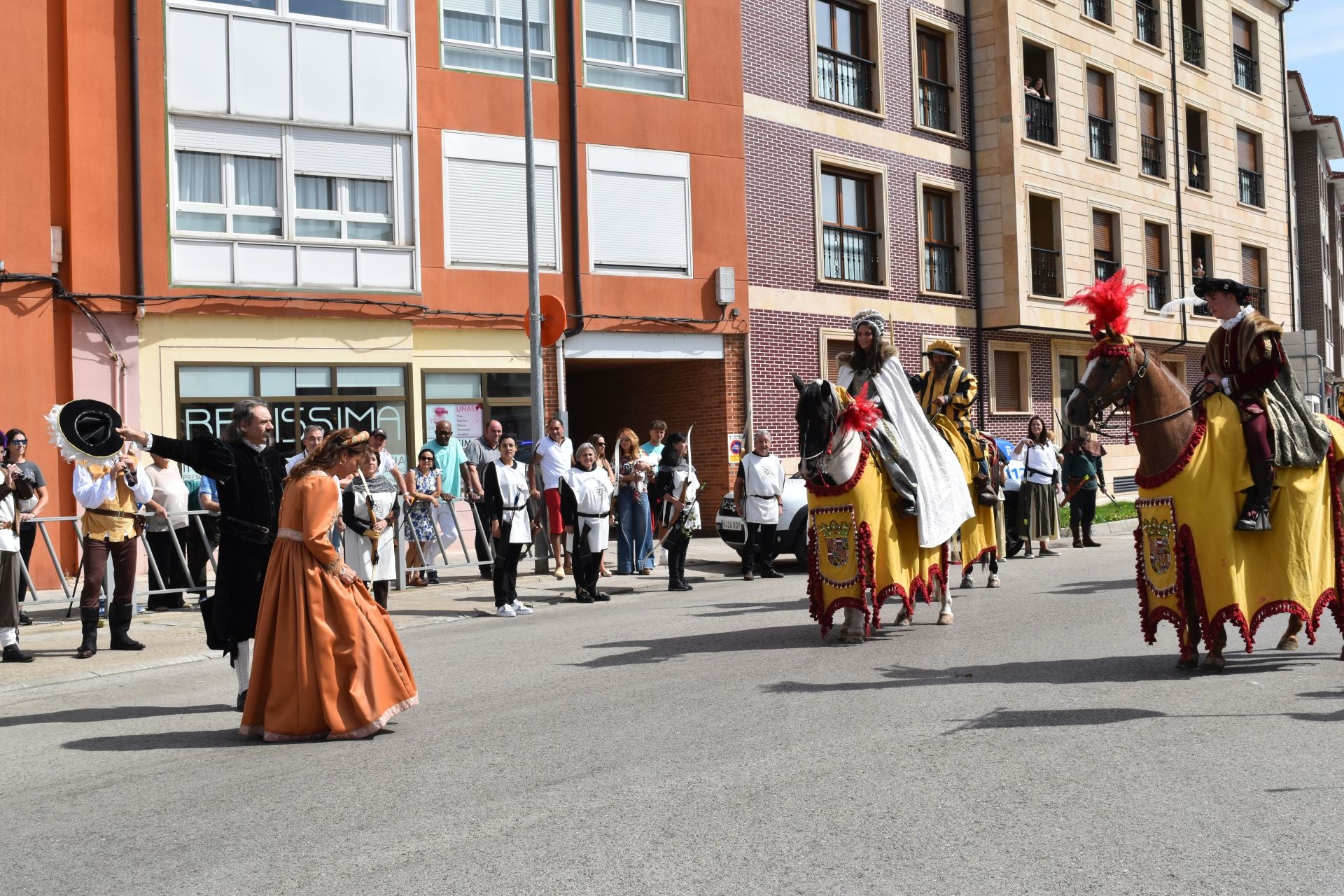 Carlos I y su hermana Leonor regresan a Aguilar de Campoo