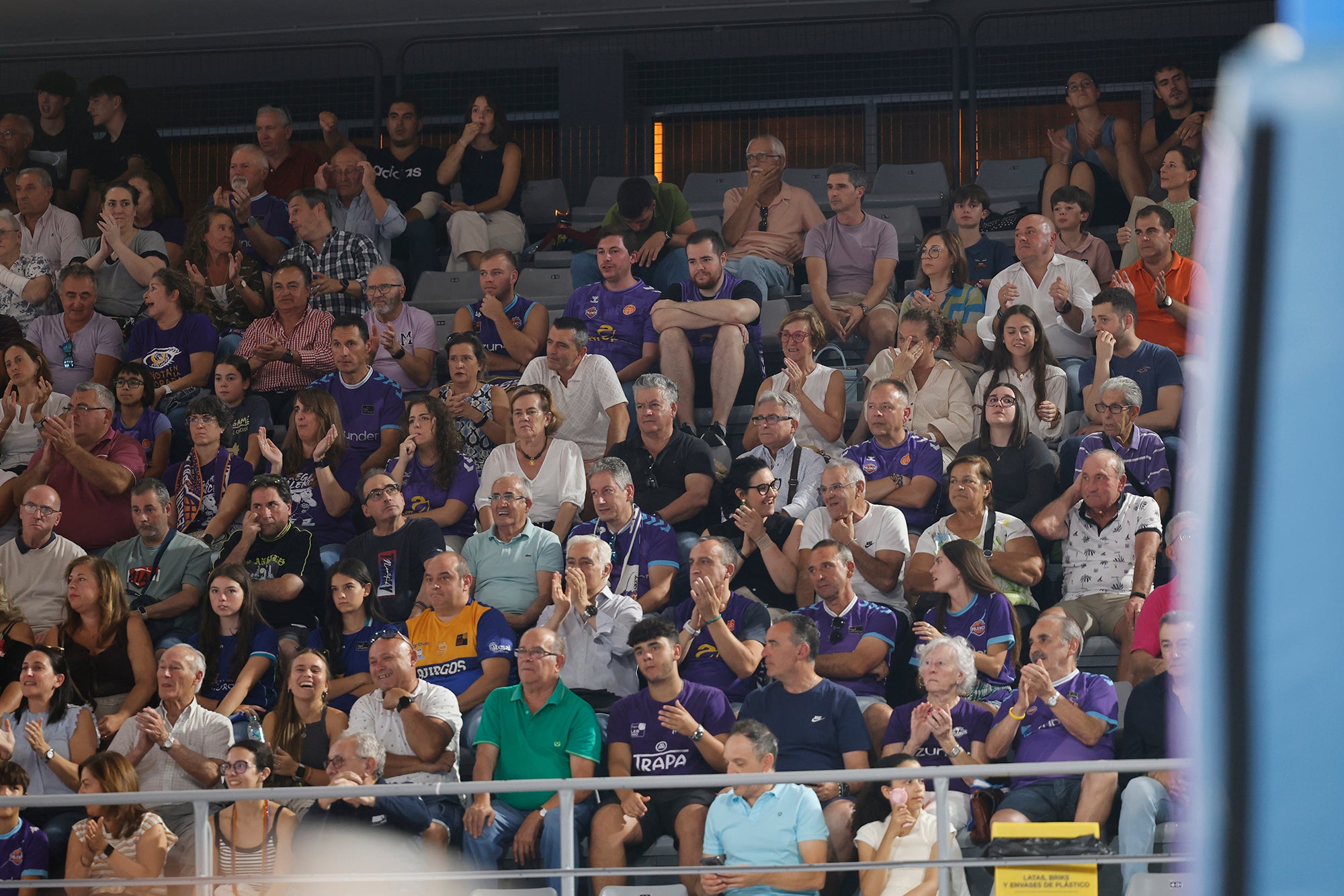 Búscate en las gradas de la final de la Copa Castilla y León de Baloncesto
