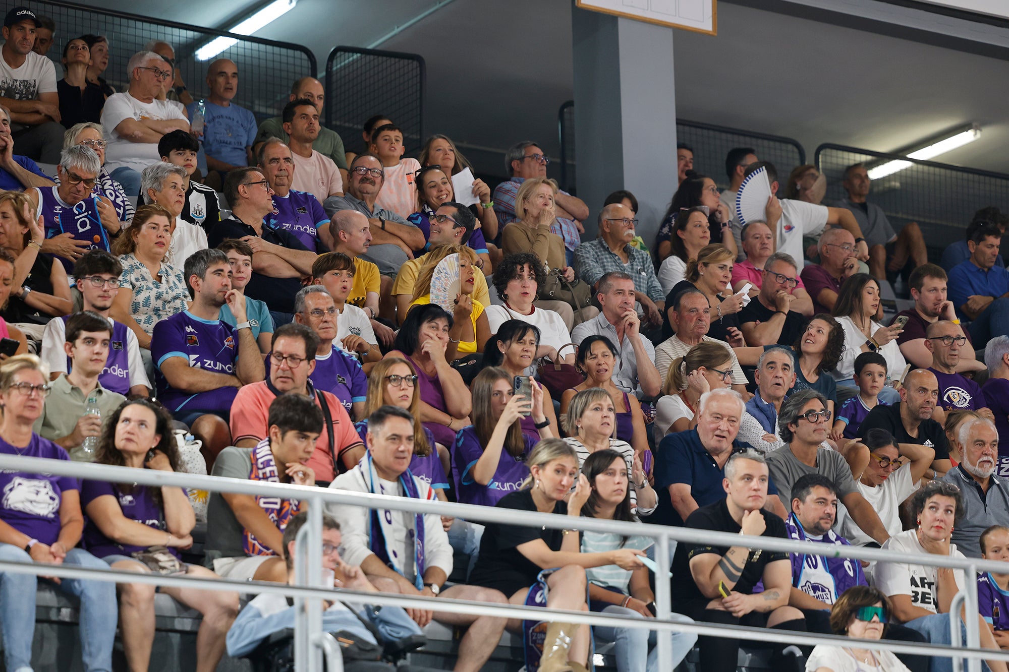 Búscate en las gradas de la final de la Copa Castilla y León de Baloncesto