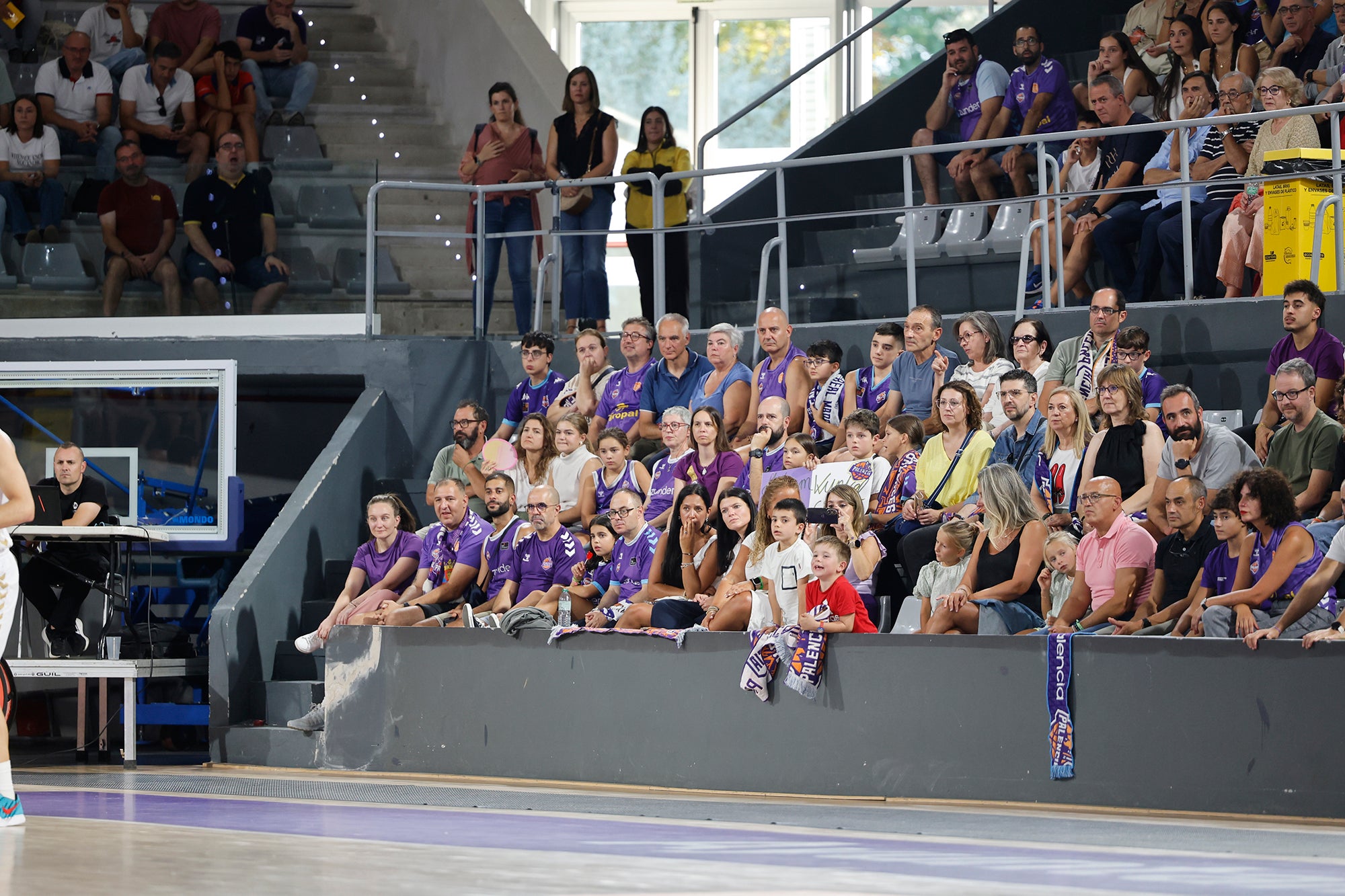 Búscate en las gradas de la final de la Copa Castilla y León de Baloncesto