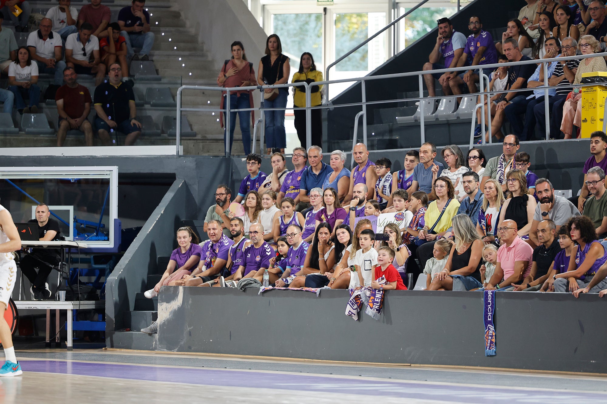 Búscate en las gradas de la final de la Copa Castilla y León de Baloncesto