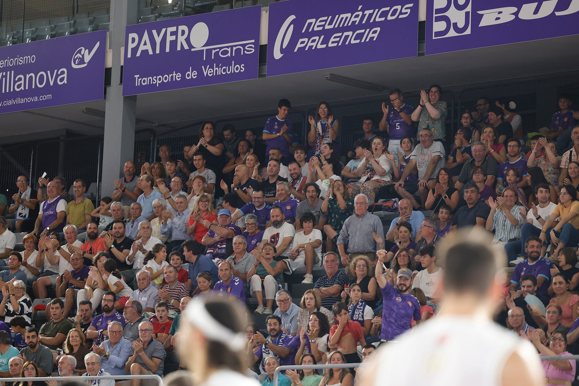 Búscate en las gradas de la final de la Copa Castilla y León de Baloncesto