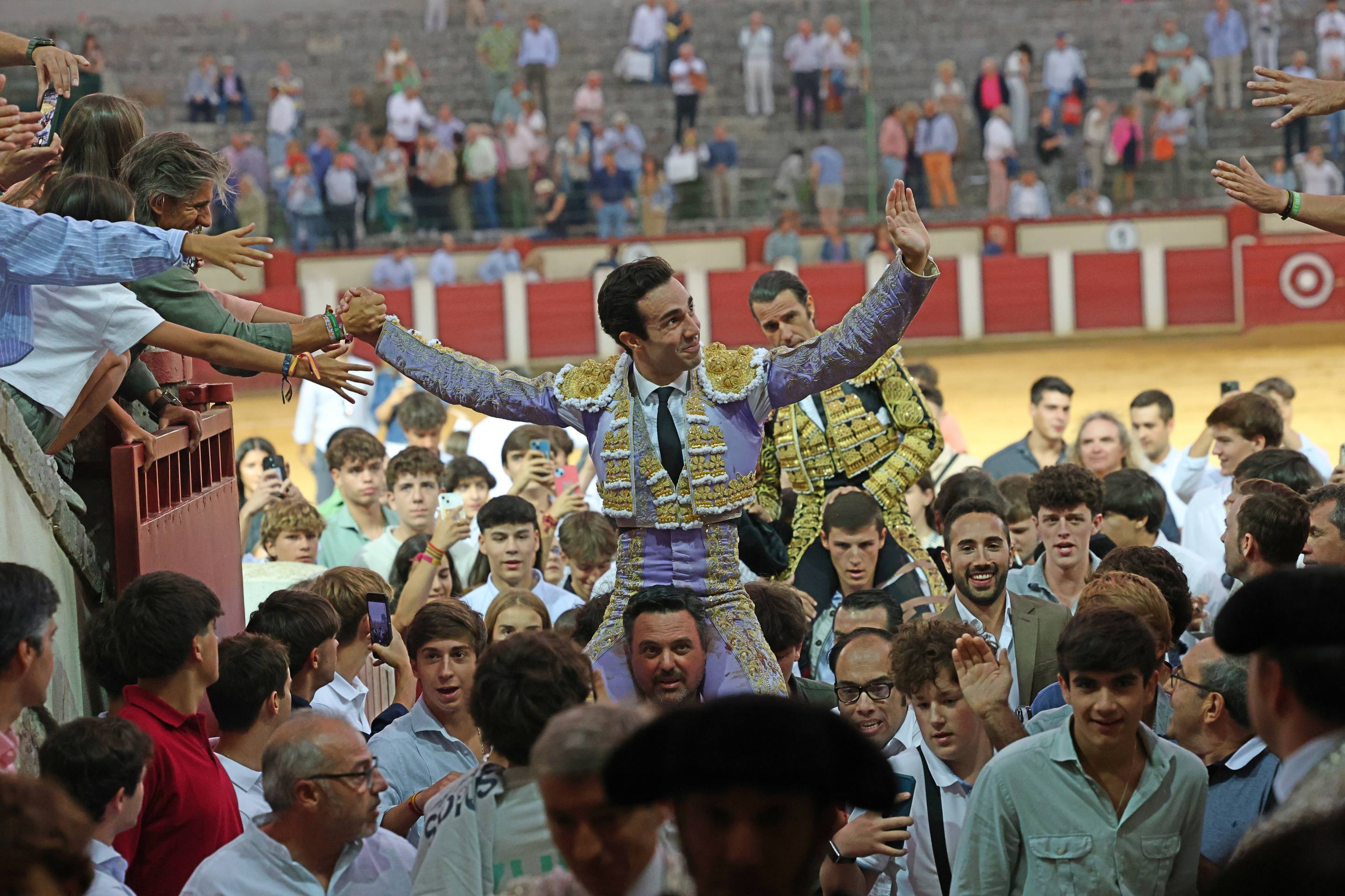 La corrida de toros de Uceda Leal, Jiménez Fortes y Rufo, en imágenes