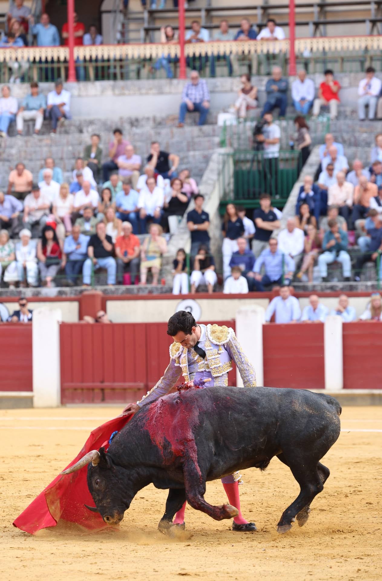 La corrida de toros de Uceda Leal, Jiménez Fortes y Rufo, en imágenes