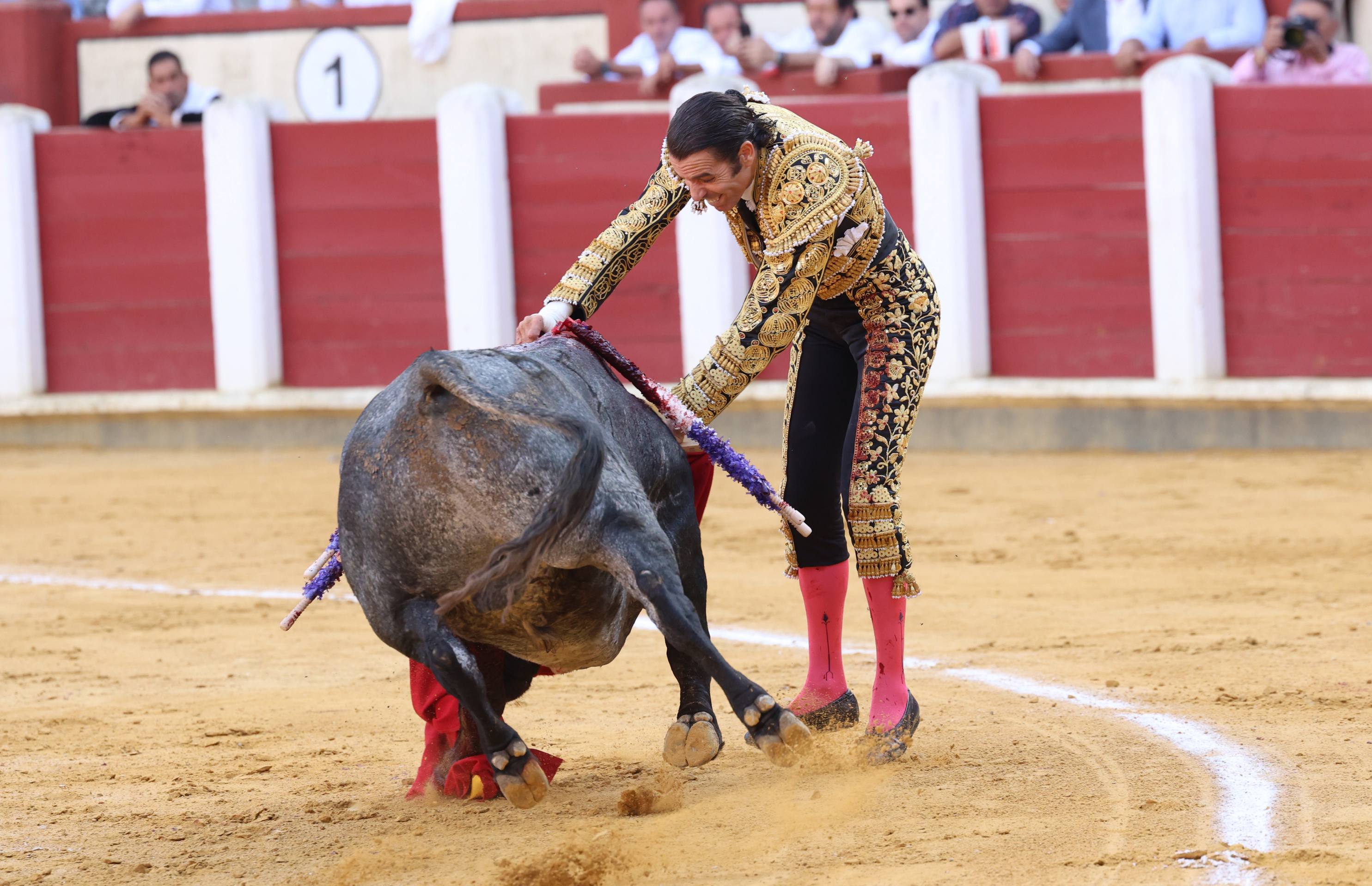 La corrida de toros de Uceda Leal, Jiménez Fortes y Rufo, en imágenes