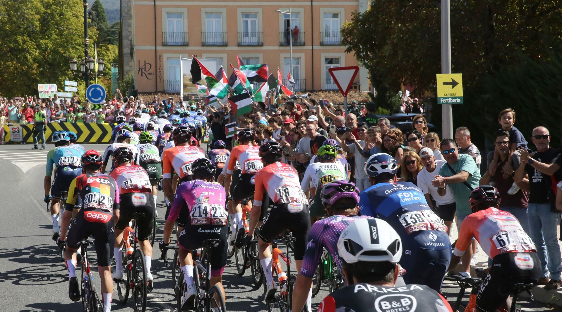 Fotografías de La Vuelta a su paso por Segovia