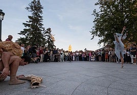 Espectáculo de la Compañía Nacional de Danza en la plaza de la Reina Victoria Eugenia.