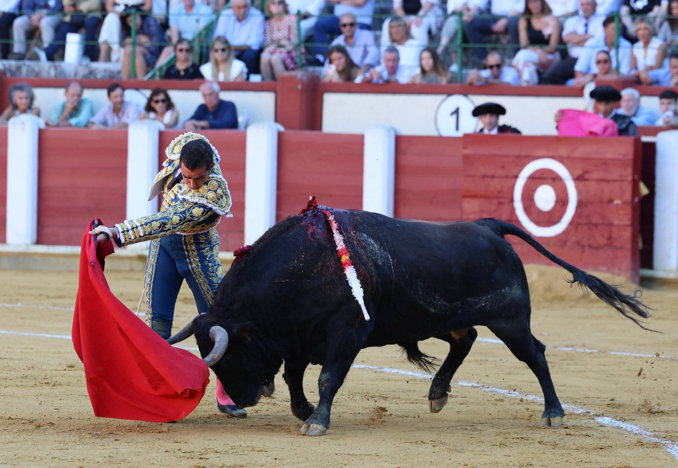 La corrida de El Fandi, Escribano e Ismael Martín, en imágenes