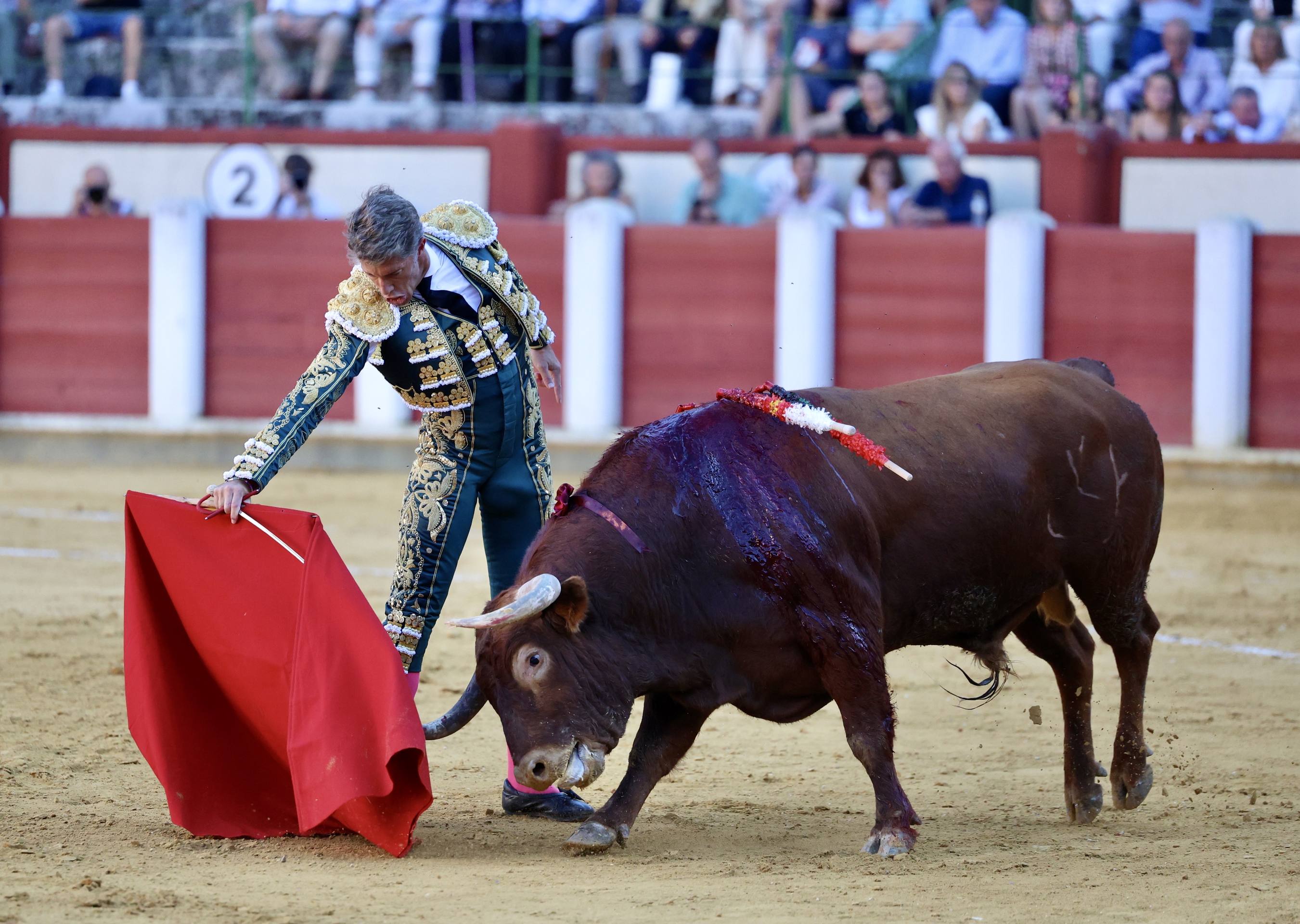 La corrida de El Fandi, Escribano e Ismael Martín, en imágenes