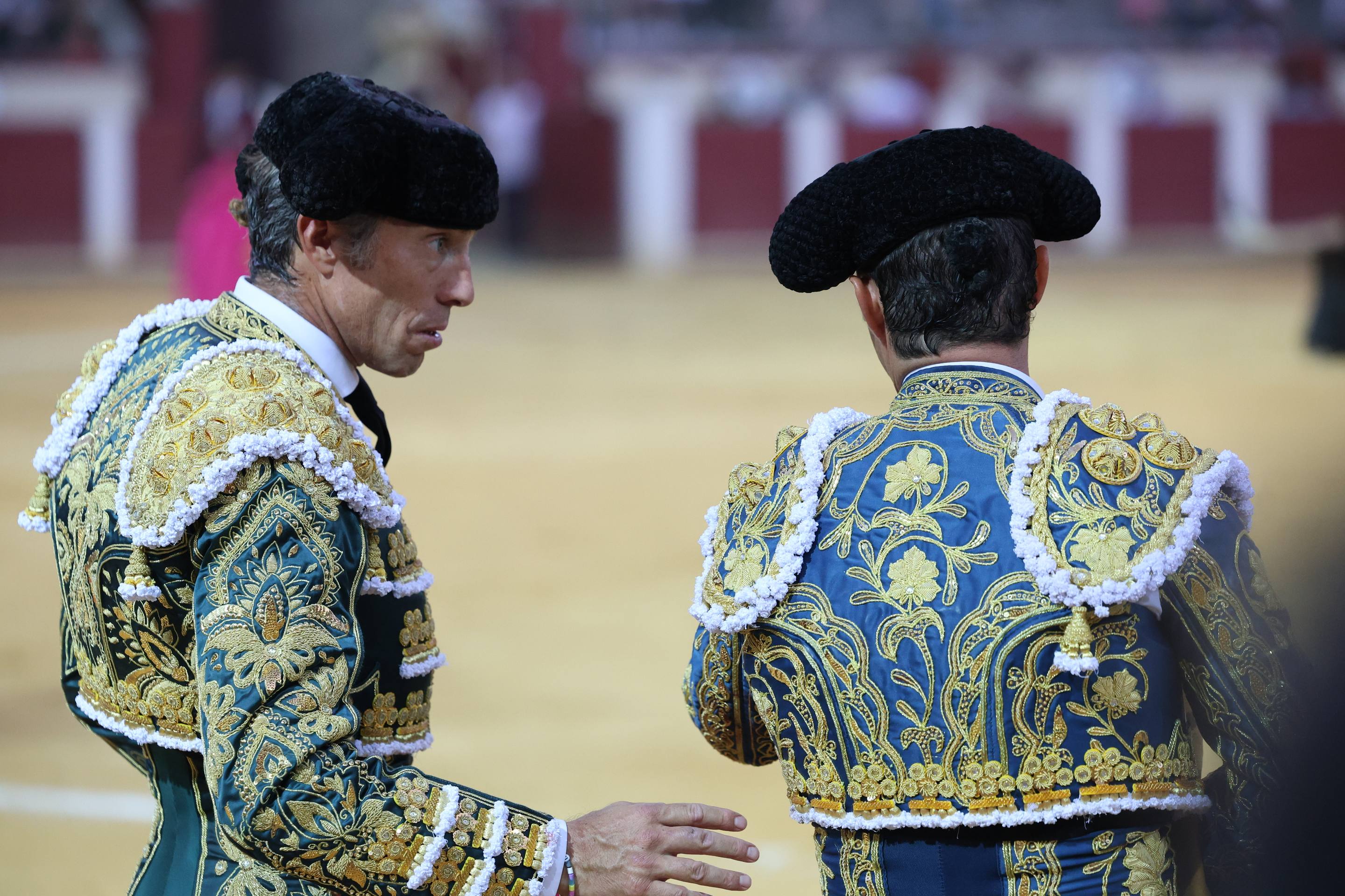 La corrida de El Fandi, Escribano e Ismael Martín, en imágenes