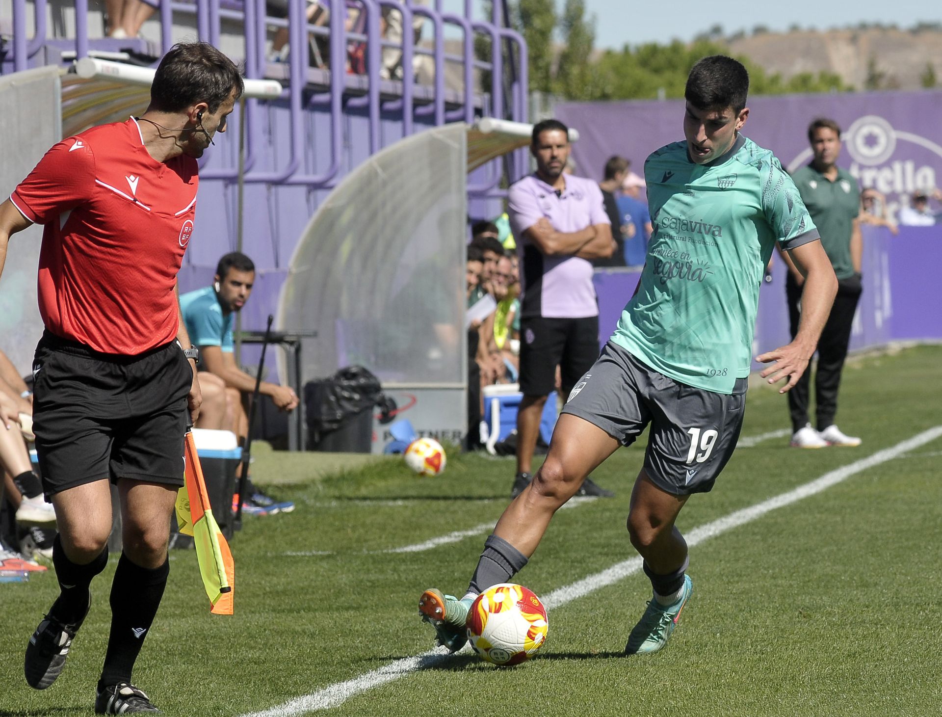 Fotos del partido entre la Segoviana y el Valladolid B