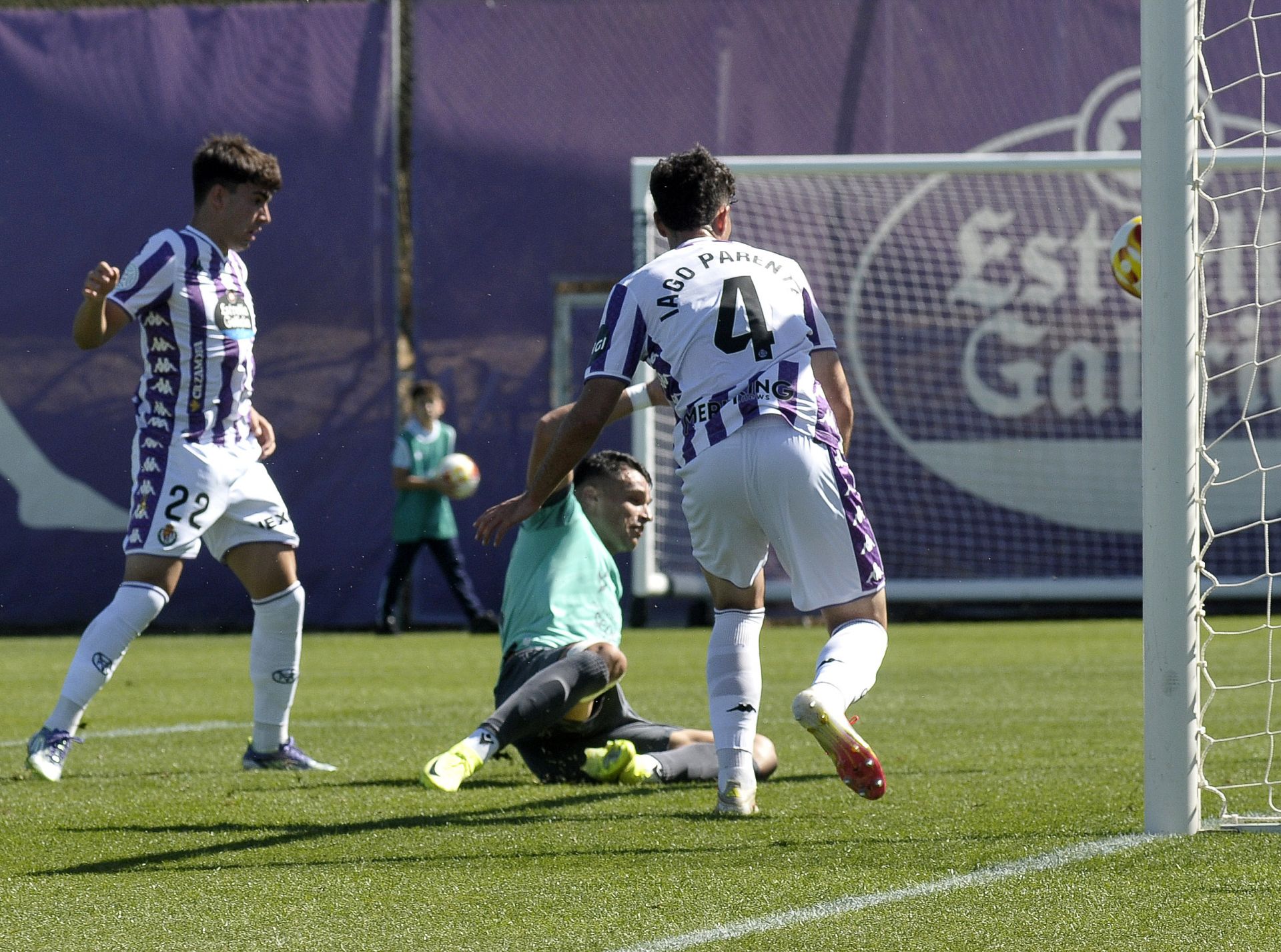 Fotos del partido entre la Segoviana y el Valladolid B