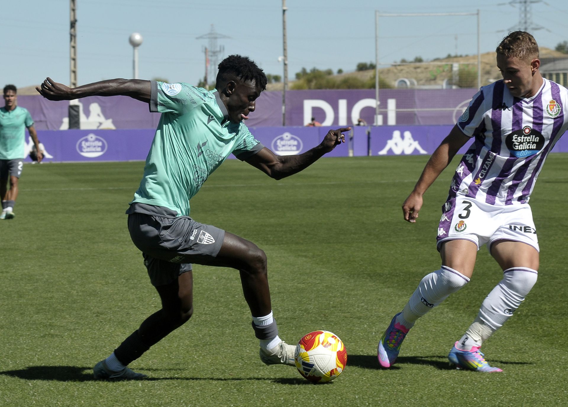 Fotos del partido entre la Segoviana y el Valladolid B
