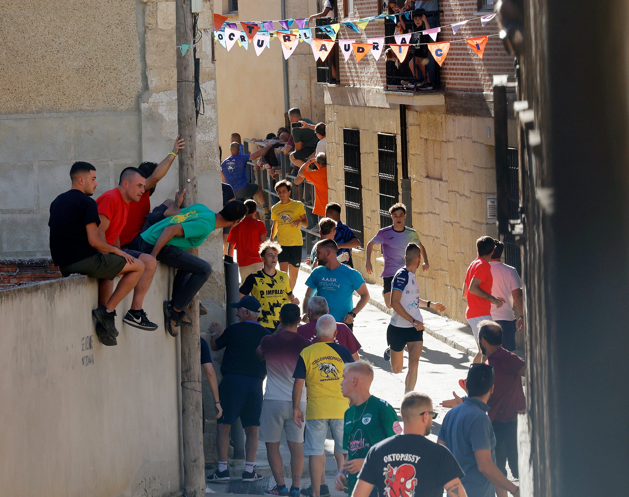 Galindo despide las fiestas de Astudillo