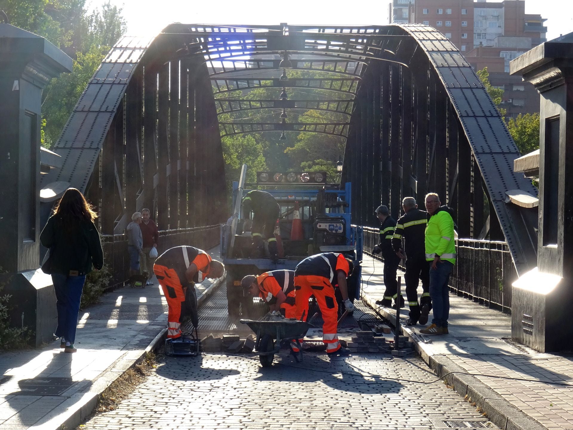El Puente Colgante, cortado al tráfico