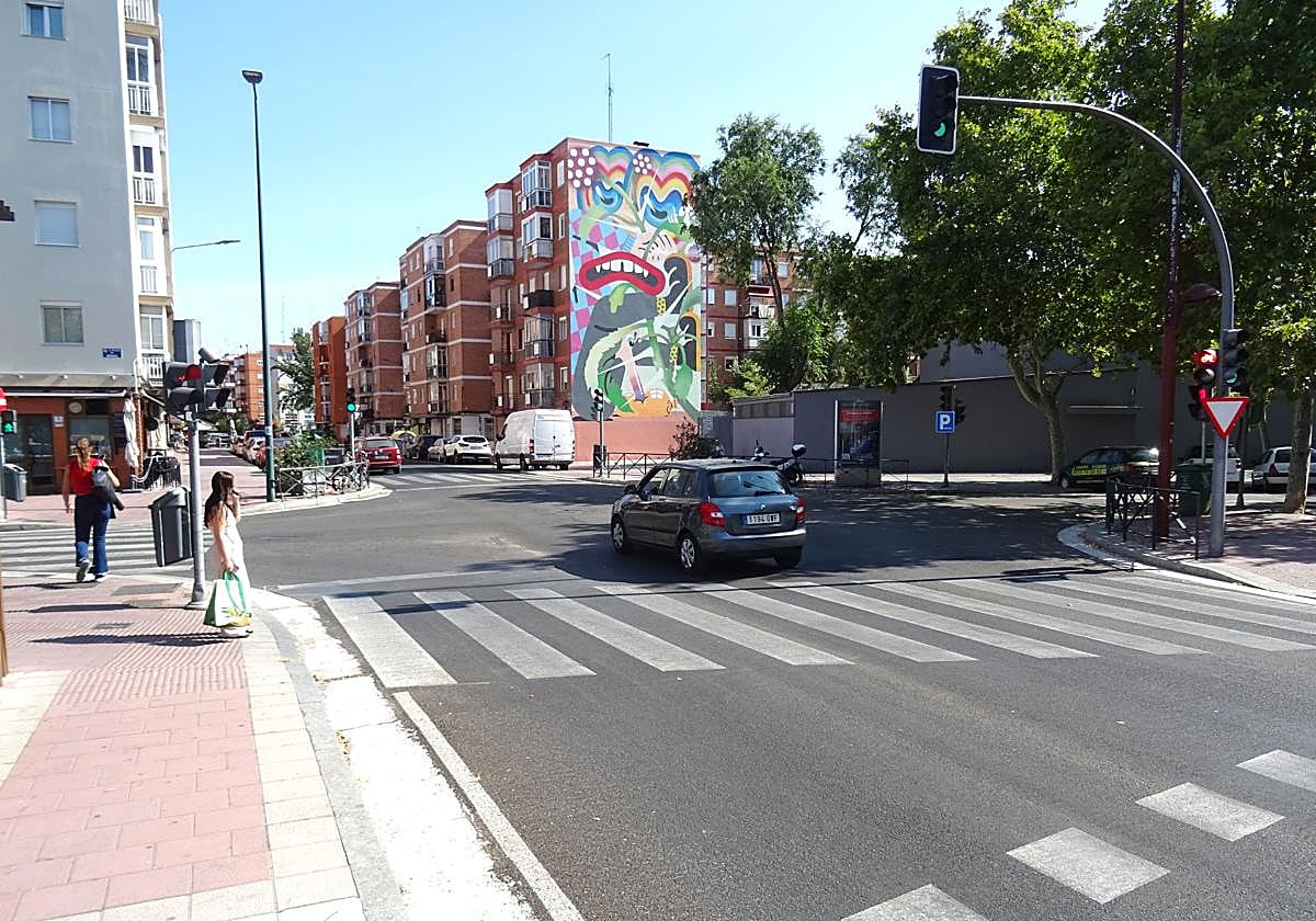 Cruce entre las calles Mirabel y Tirso de Molina, donde se ha producido el primer accidente.