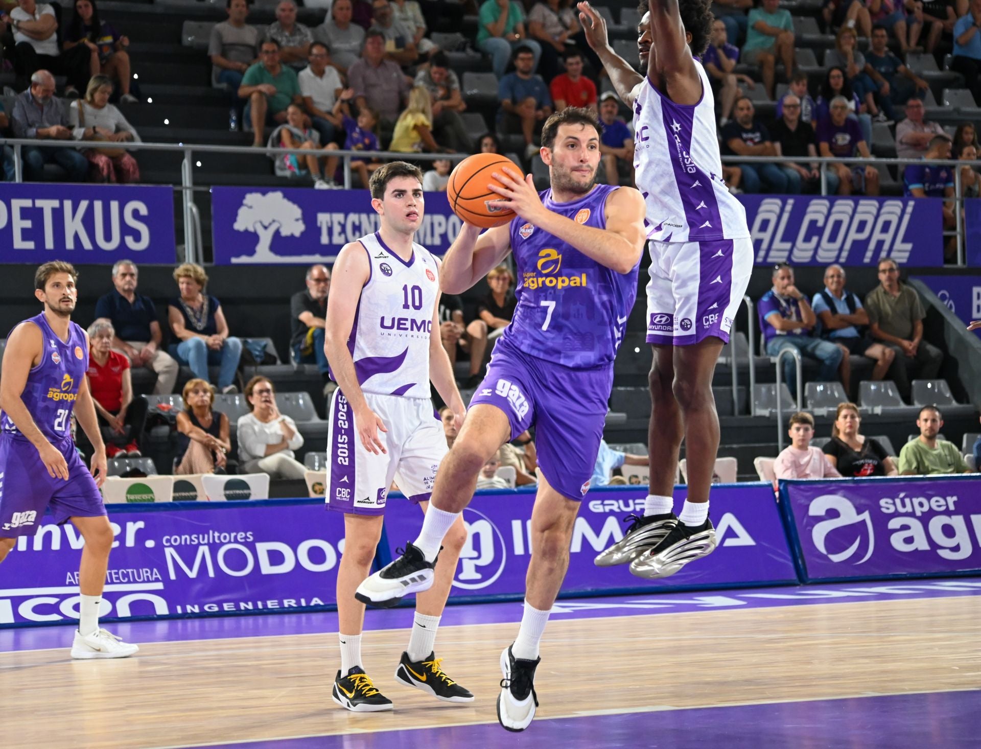 Así ha jugado el Súper Agropal Palencia con el UEMC Valladolid