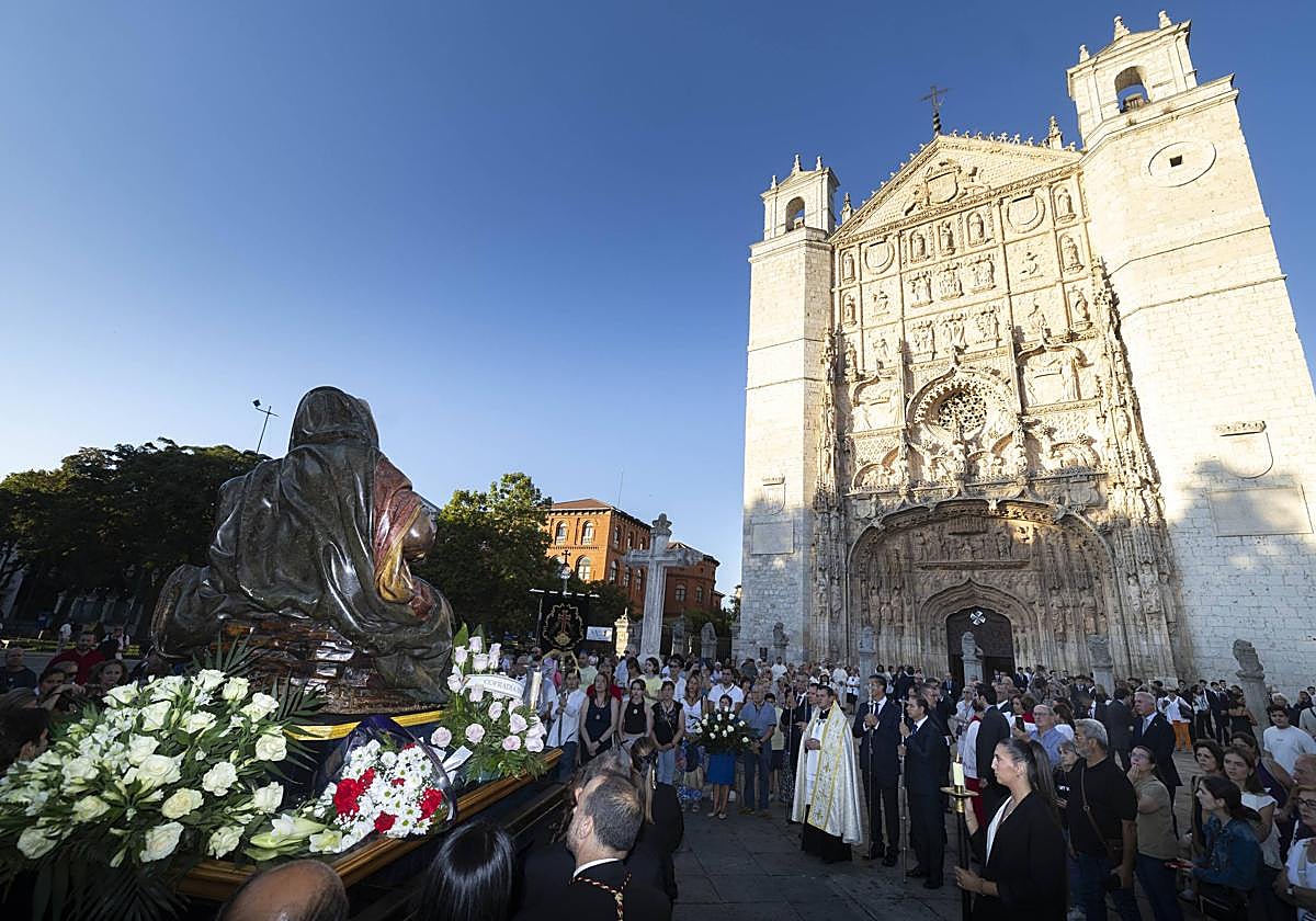Las imágenes de la procesión de Nuestra Señora de las Angustias