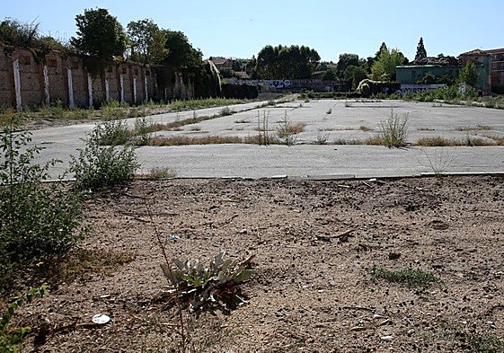 Espacio del antiguo Regimiento que ocuparán los autobuses turísticos.