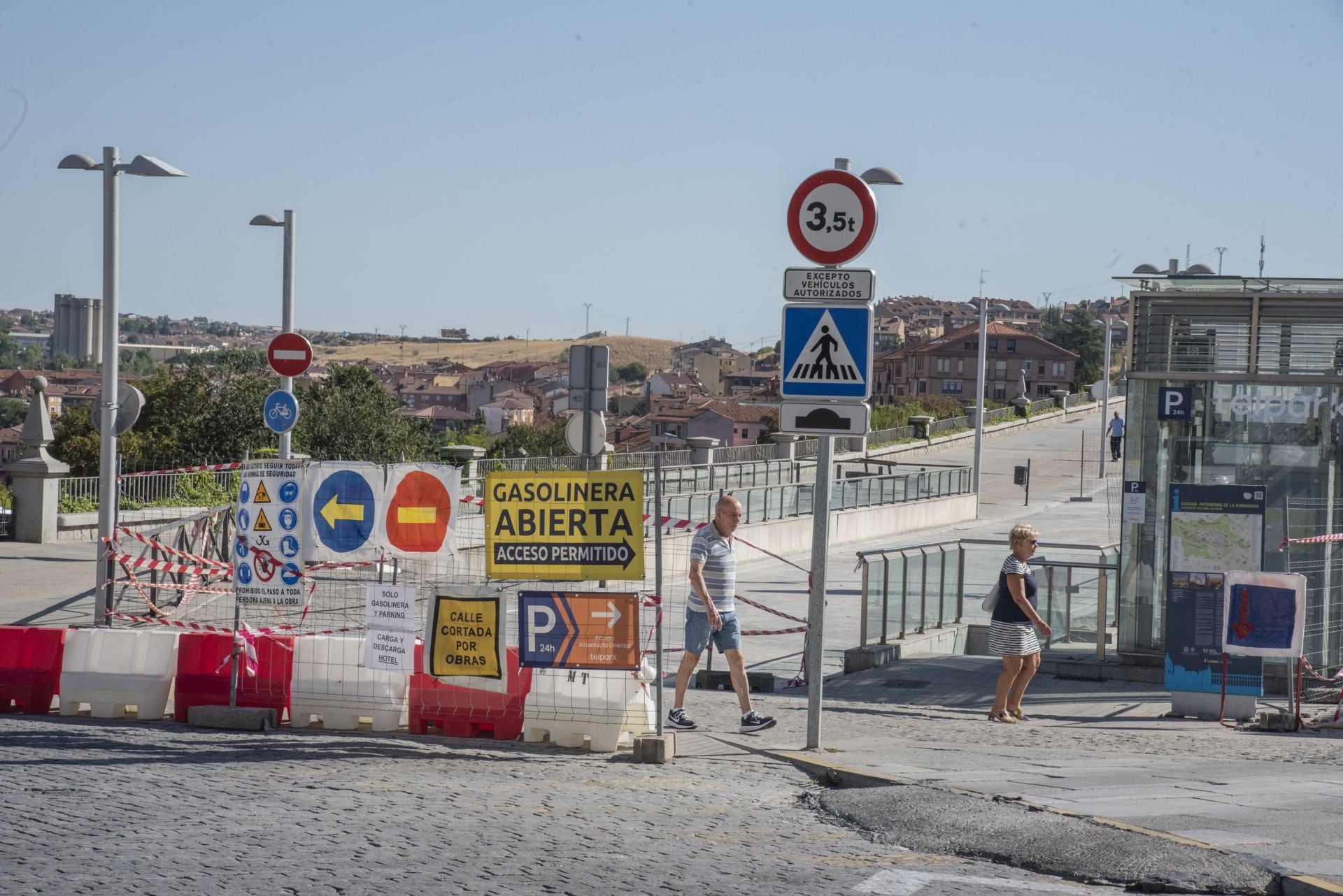 Calle Padre Claret, cortada al tráfico este jueves.