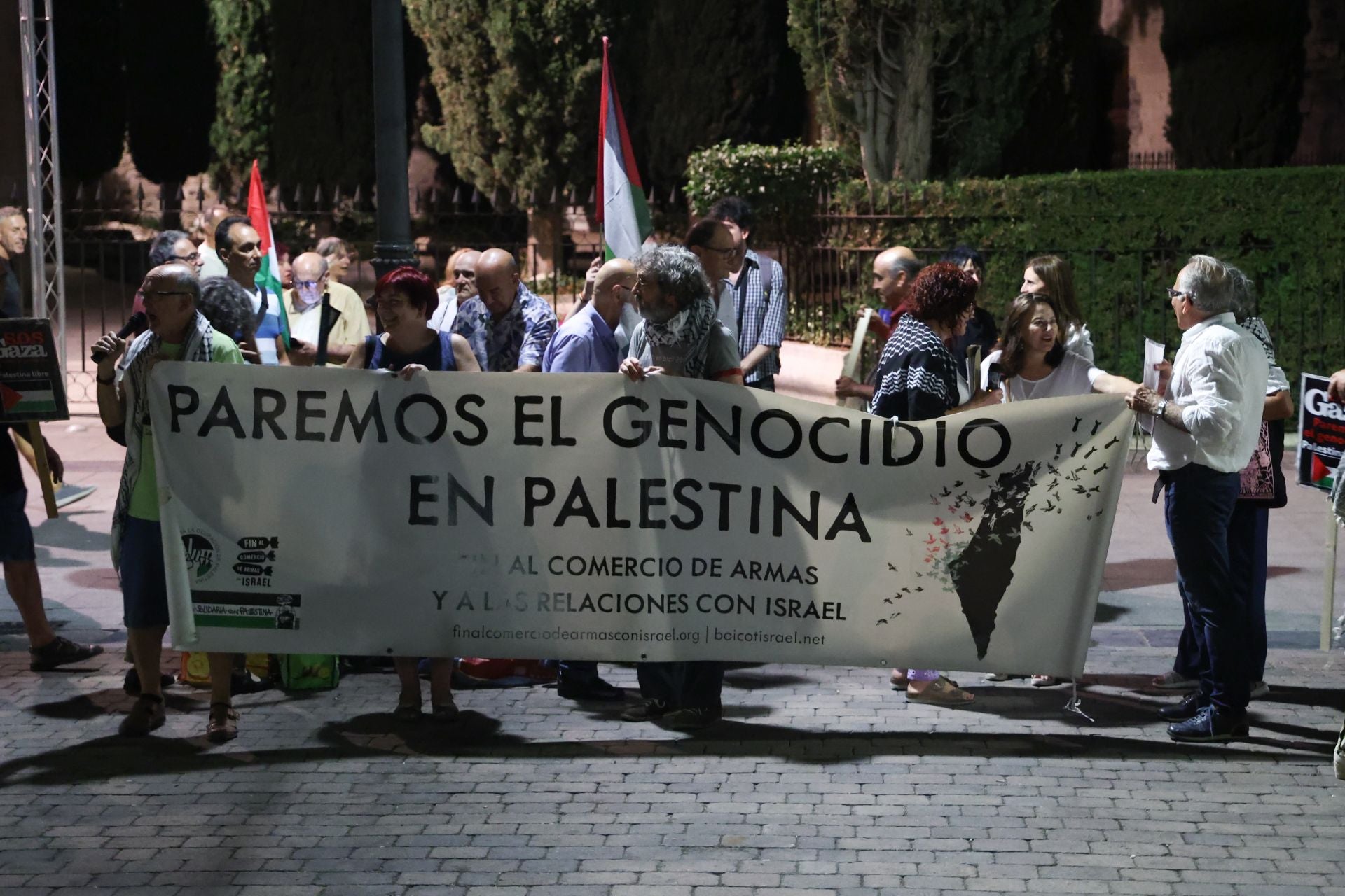 Las imágenes de la primera concentracion a favor de Palestina tras La Vuelta