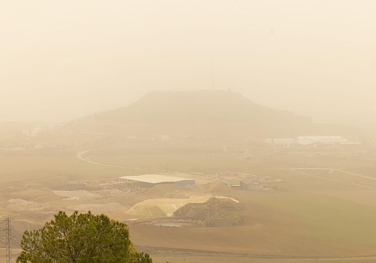 Episodio anterior de contaminación de partículas en suspensión por la intrusión de una masa de aire africano en Valladolid.