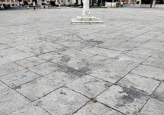 Fotografía de la plaza de San Pablo aportada por el PSOE municipal.