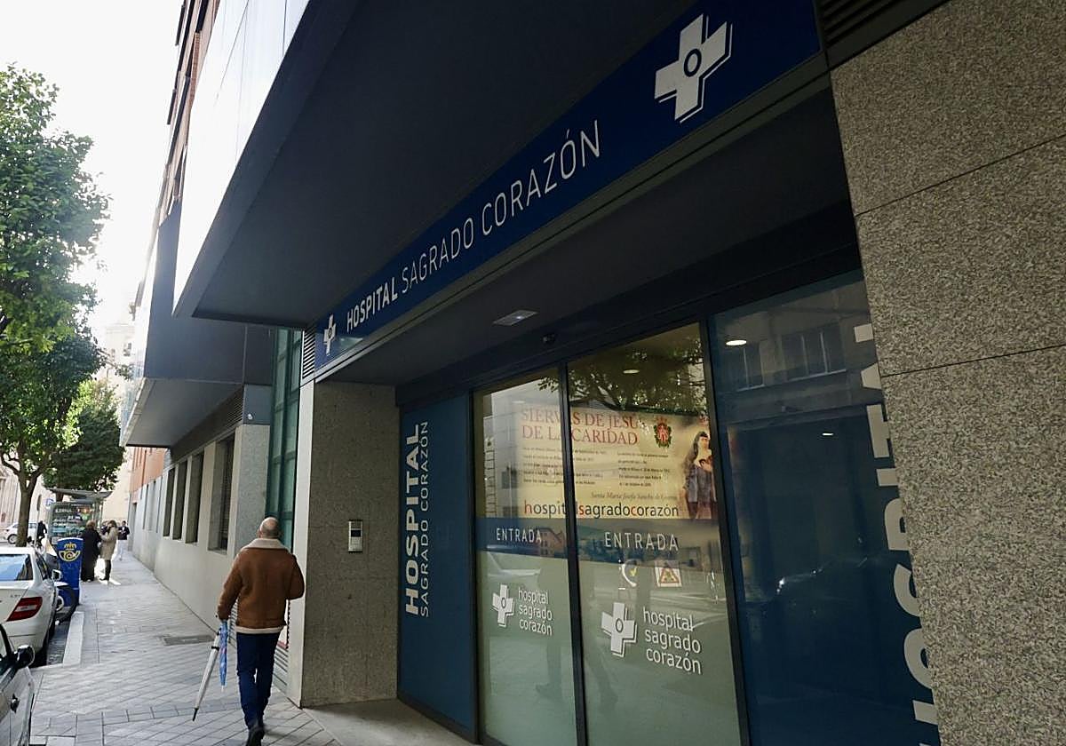 Entrada al hospital Sagrado Corazón de Valladolid.