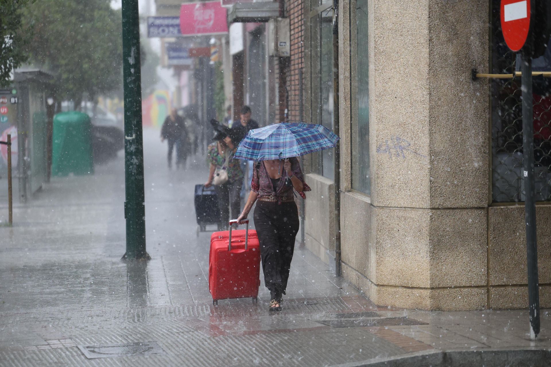 Las imágenes de la espectacular tromba de agua en Valladolid