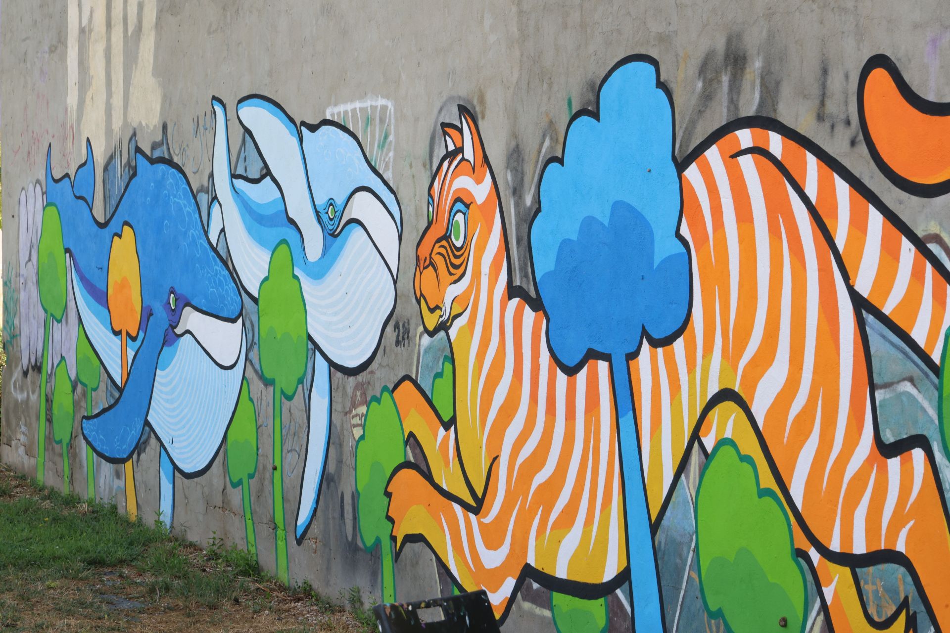 El nuevo mural de San Pedro Regalado-Viveros en imágenes