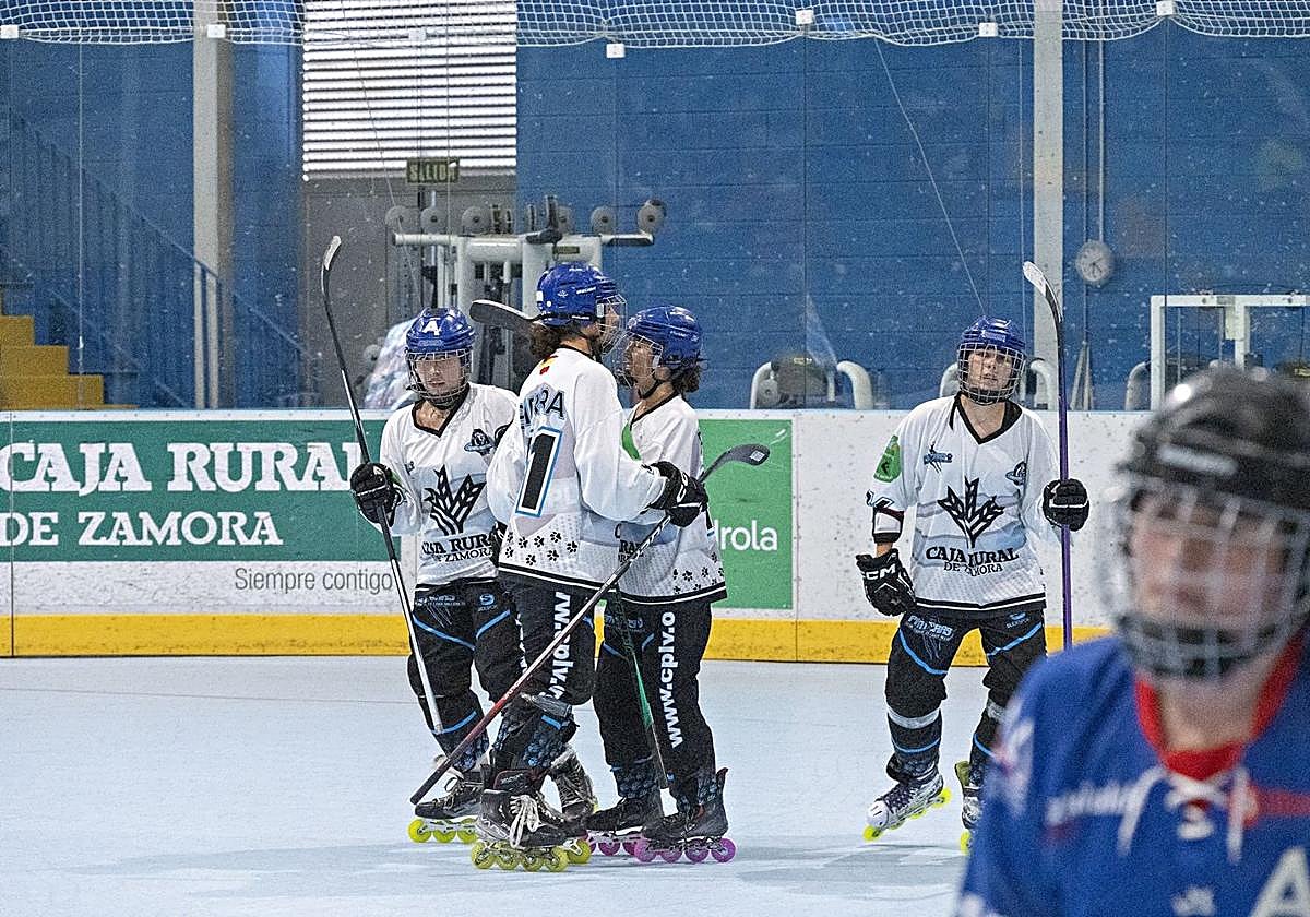 Celebración de uno de los goles del CPLV.