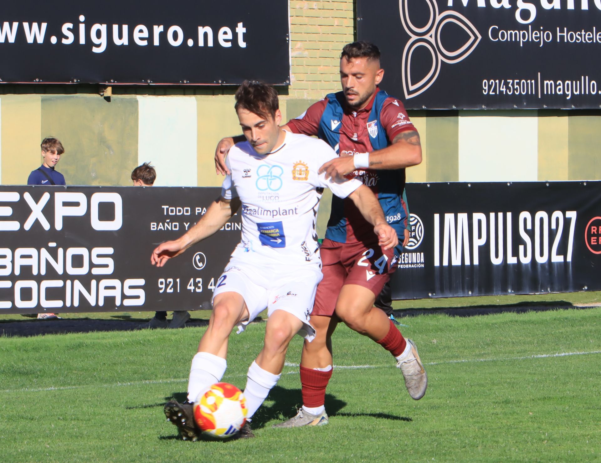 Fotos del triunfo de la Segoviana ante la SD Sarriana