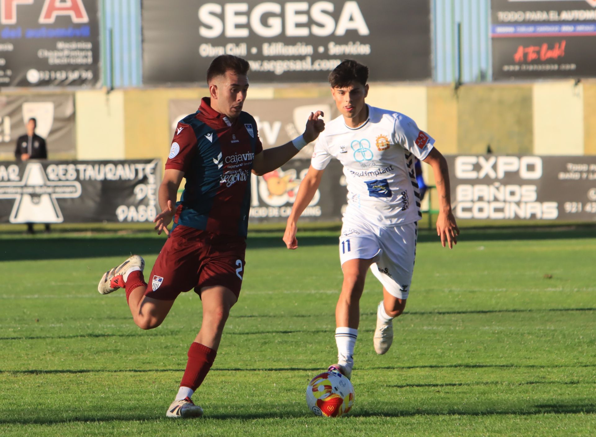 Fotos del triunfo de la Segoviana ante la SD Sarriana