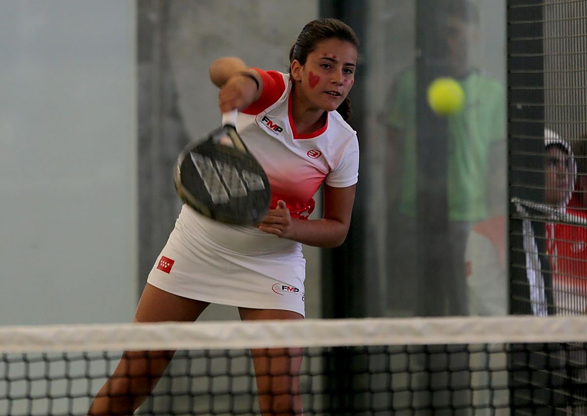 Imagen secundaria 1 - Cataluña y Madrid, campeones de España de pádel de menores